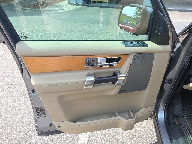 2012 Land Rover LR4 V8
