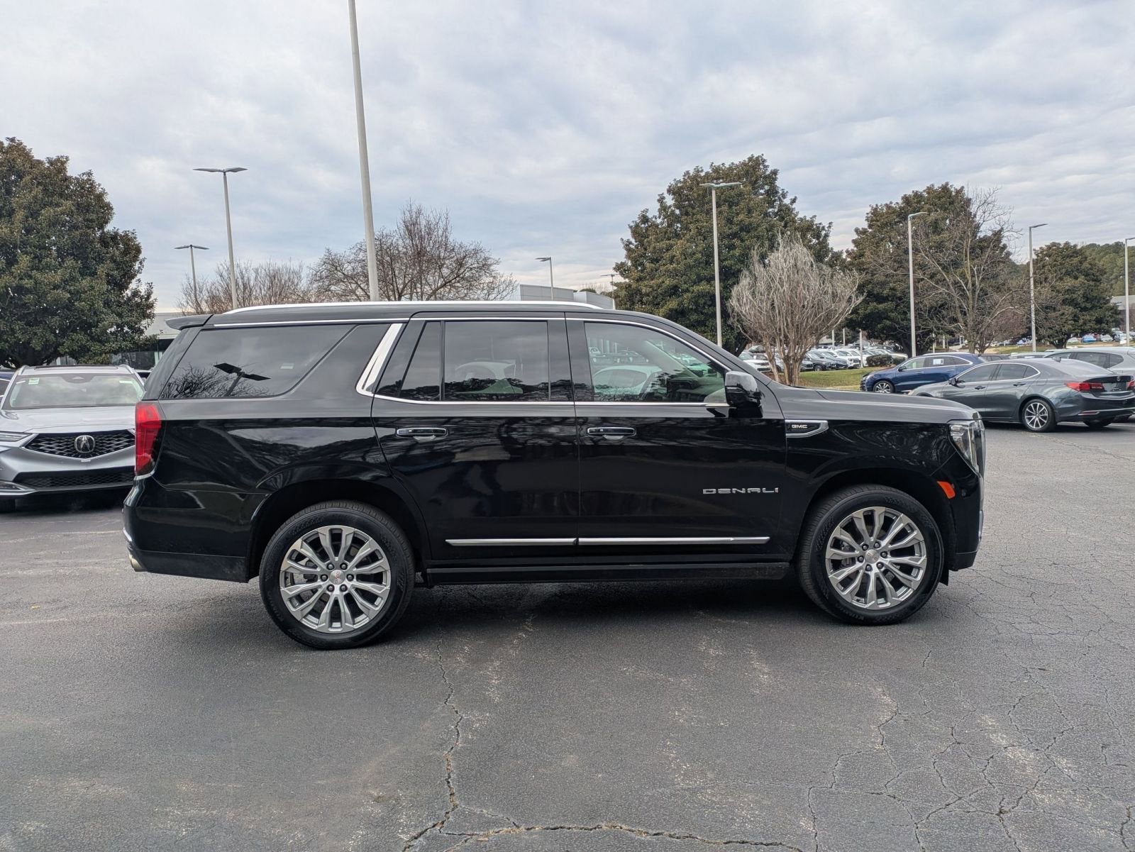 2023 GMC Yukon Denali