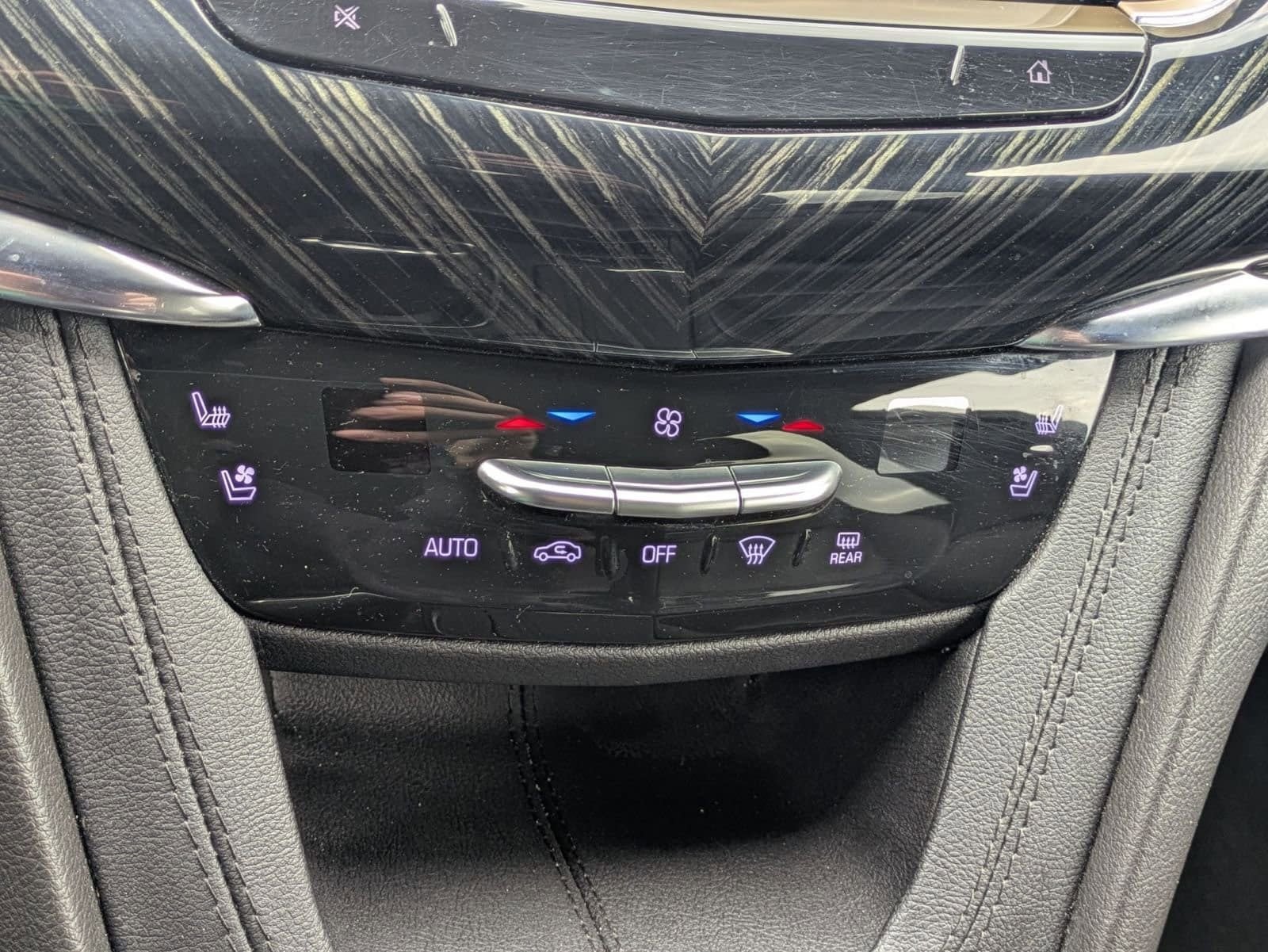 2023 Cadillac XT6 FWD Premium Luxury