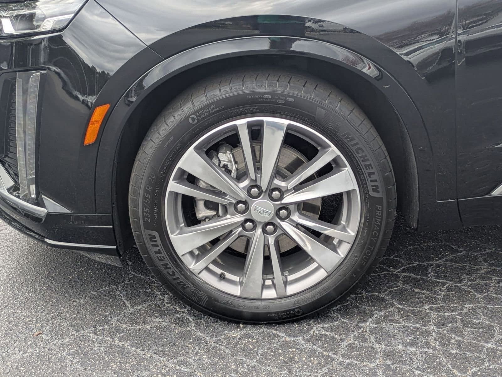 2023 Cadillac XT6 FWD Premium Luxury