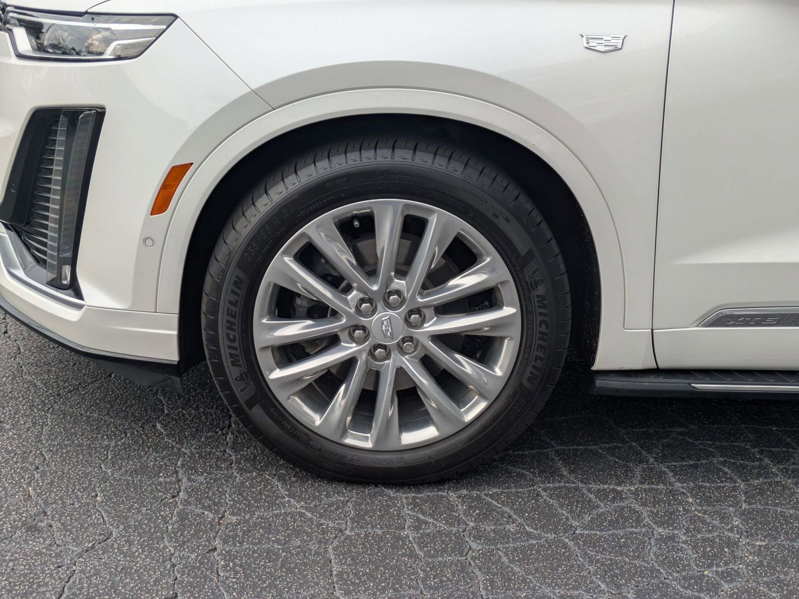 2023 Cadillac XT6 AWD Premium Luxury