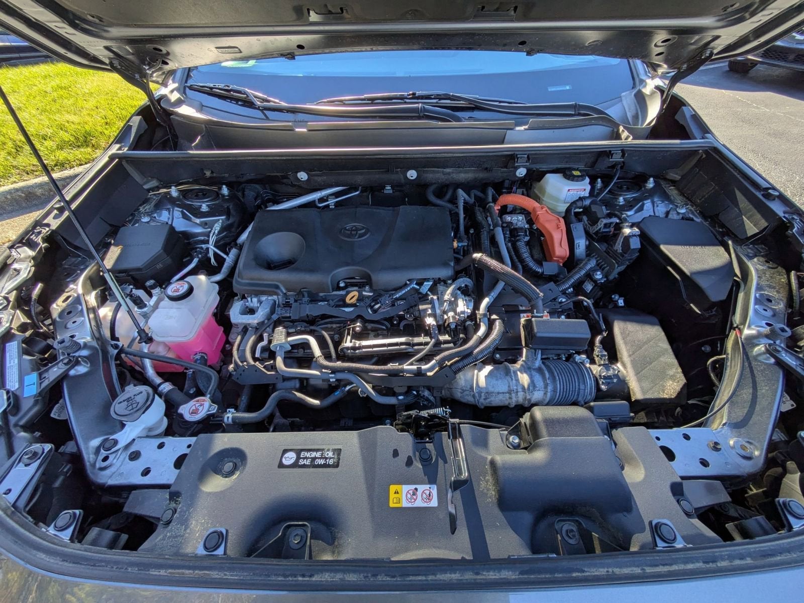 2022 Toyota RAV4 Hybrid XLE