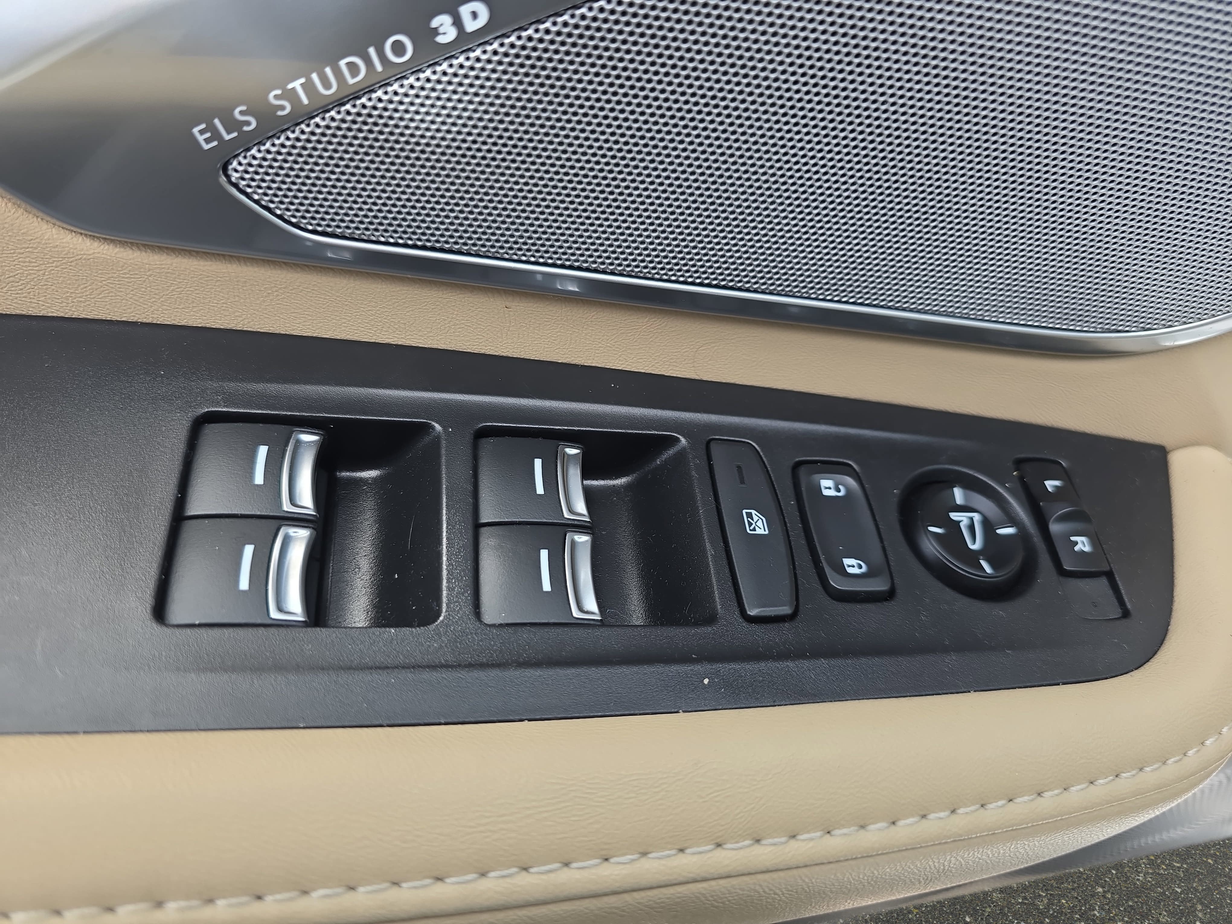 2021 Acura RDX w/Advance Package