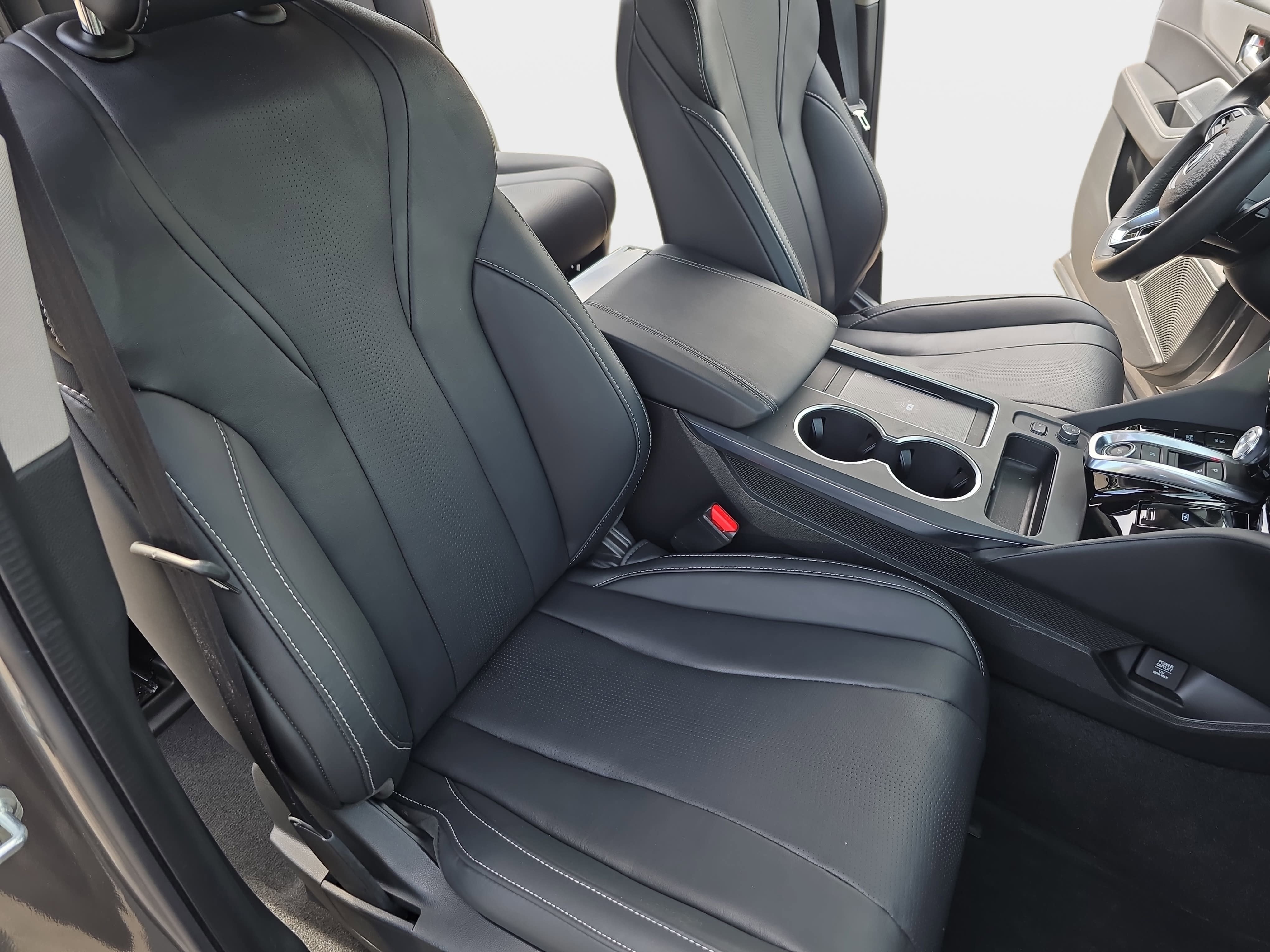 2025 Acura MDX TECH