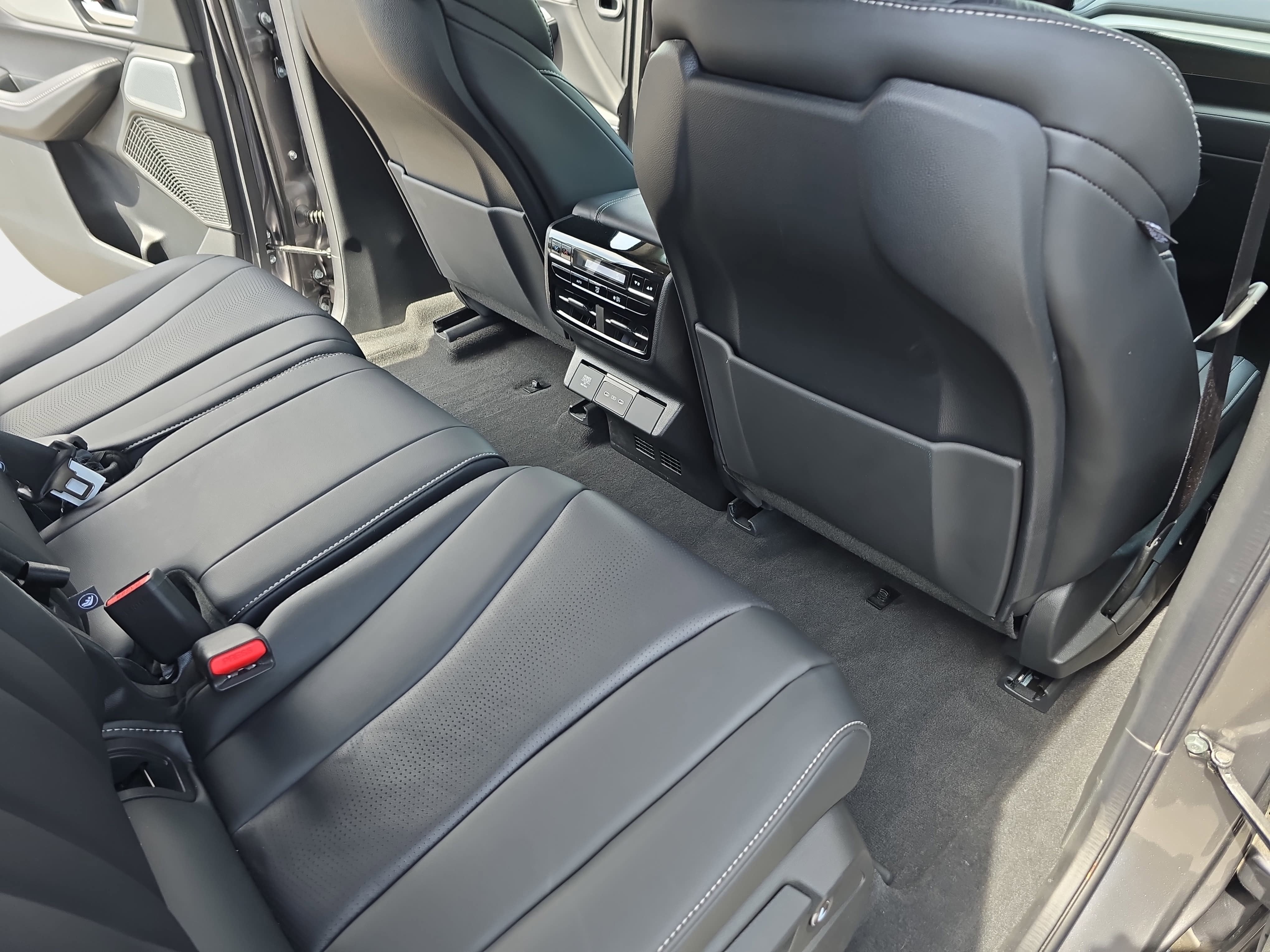 2025 Acura MDX TECH