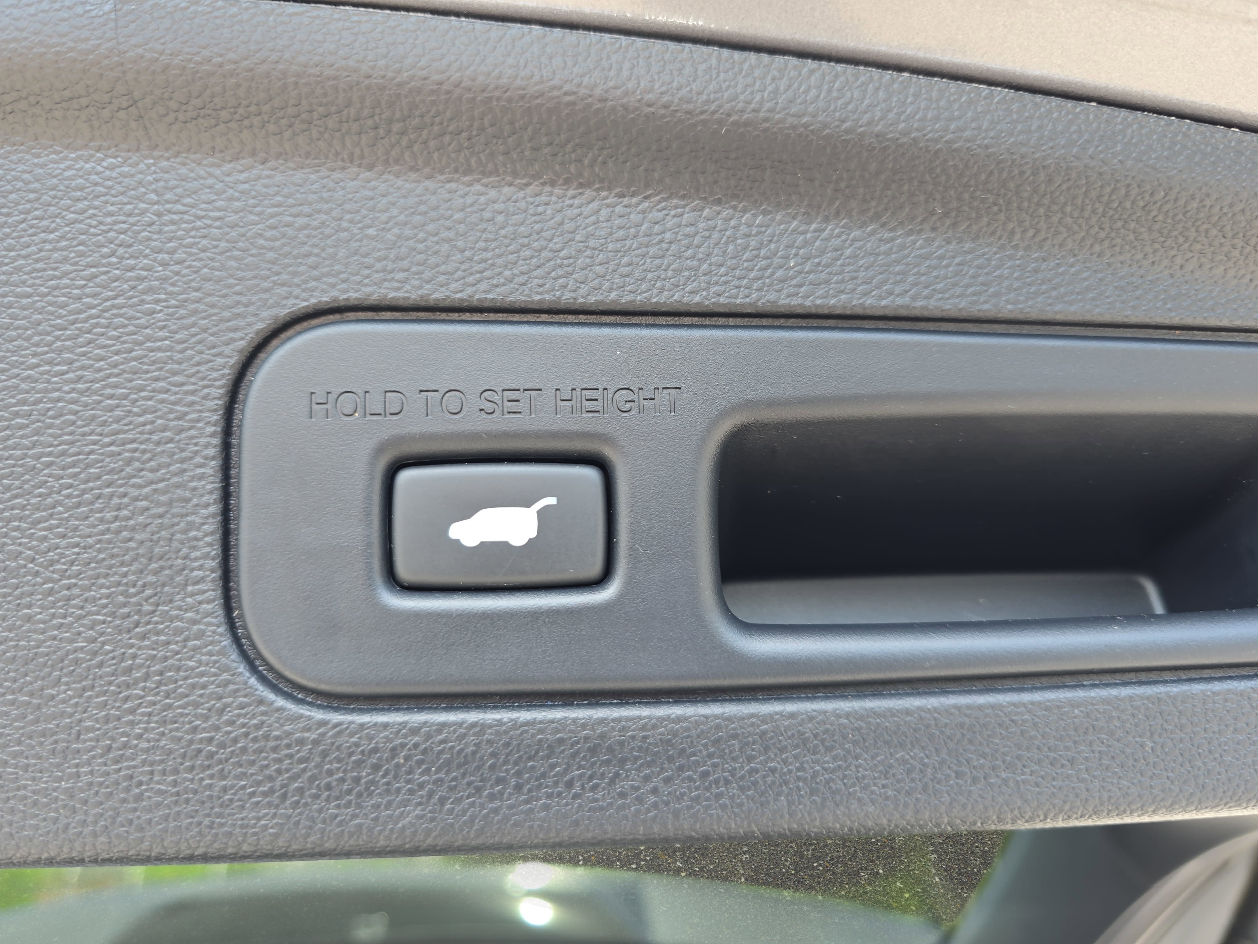 2025 Acura MDX TECH