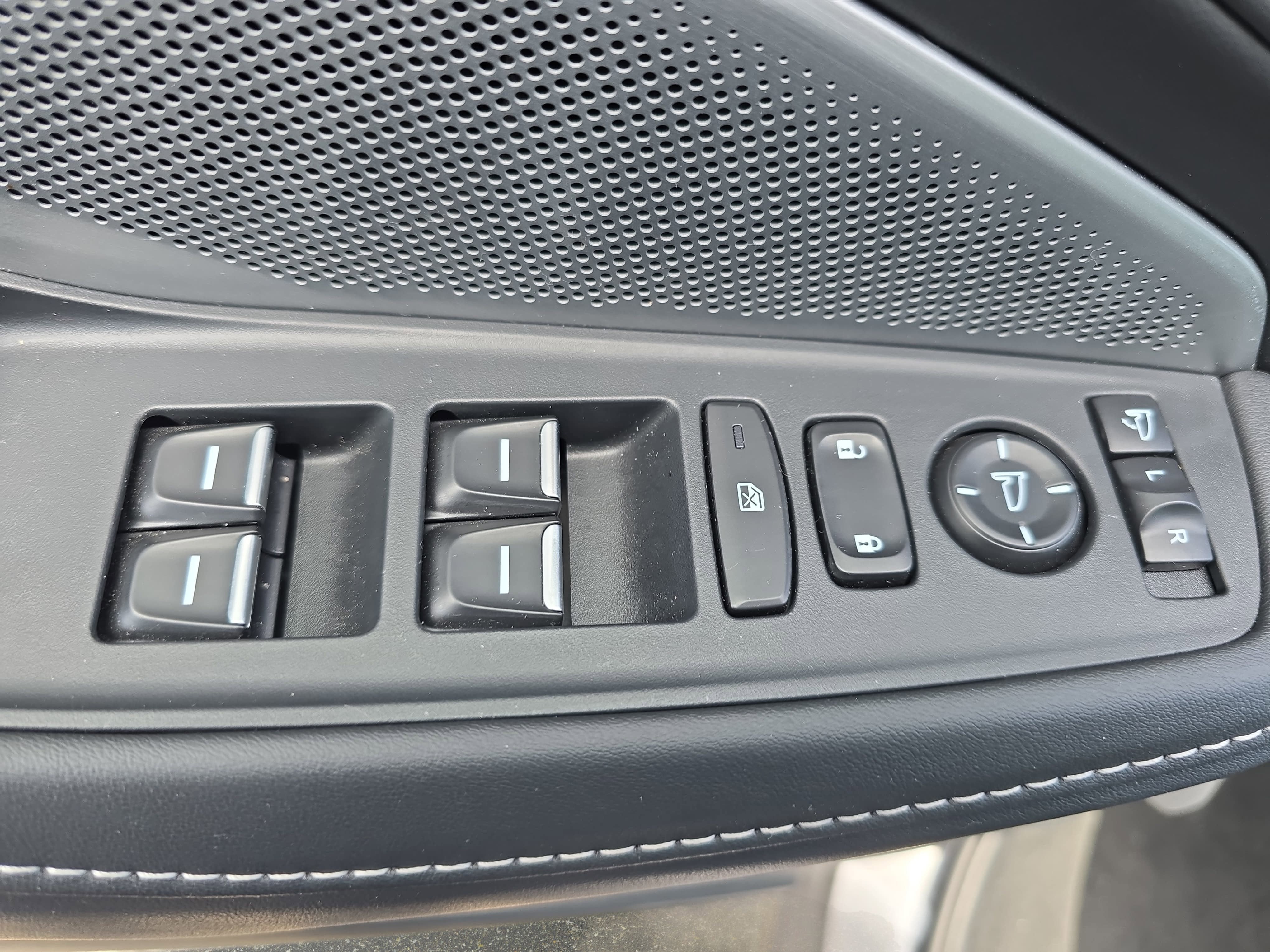 2025 Acura MDX TECH