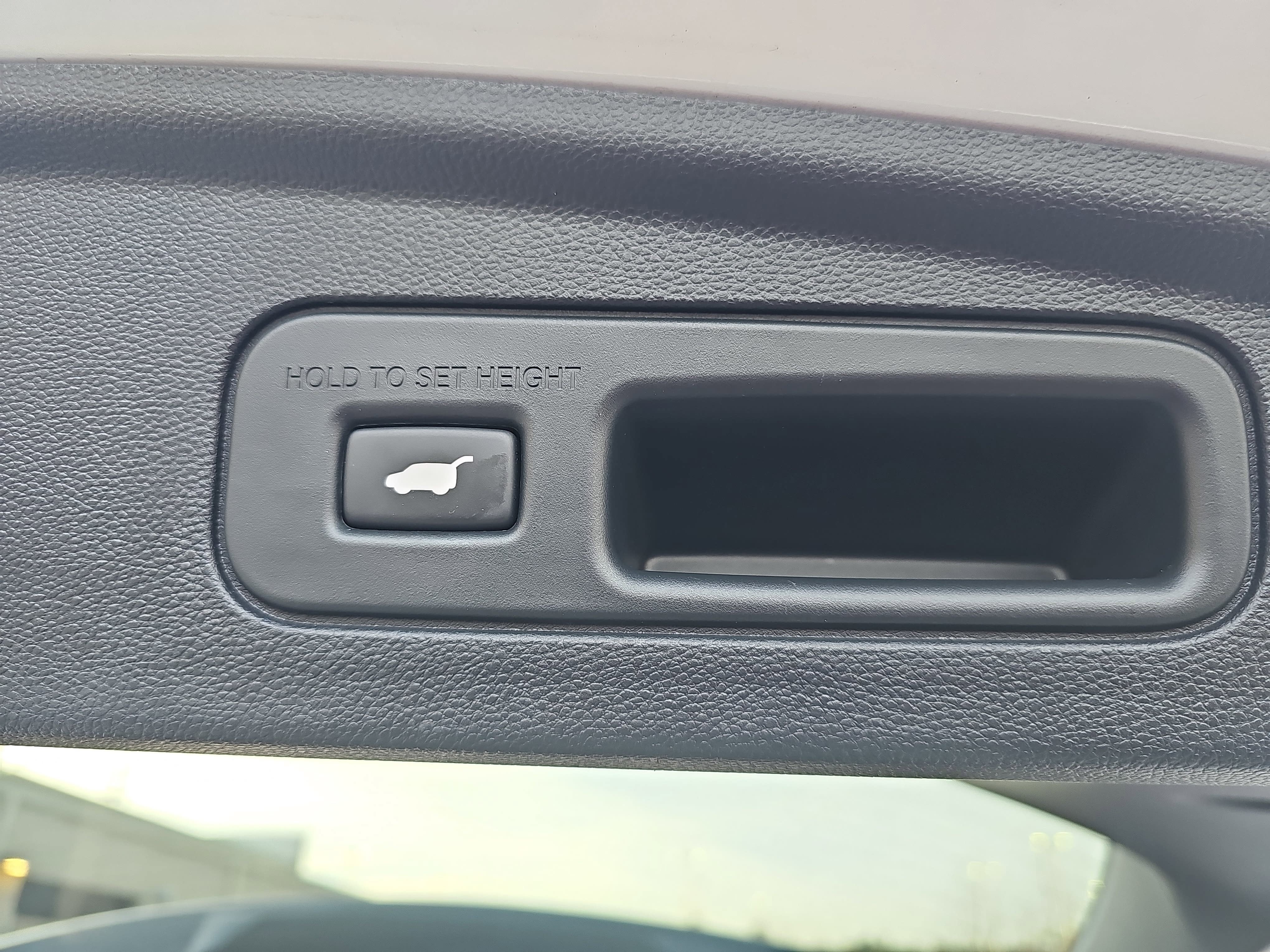 2023 Acura MDX w/Technology Package