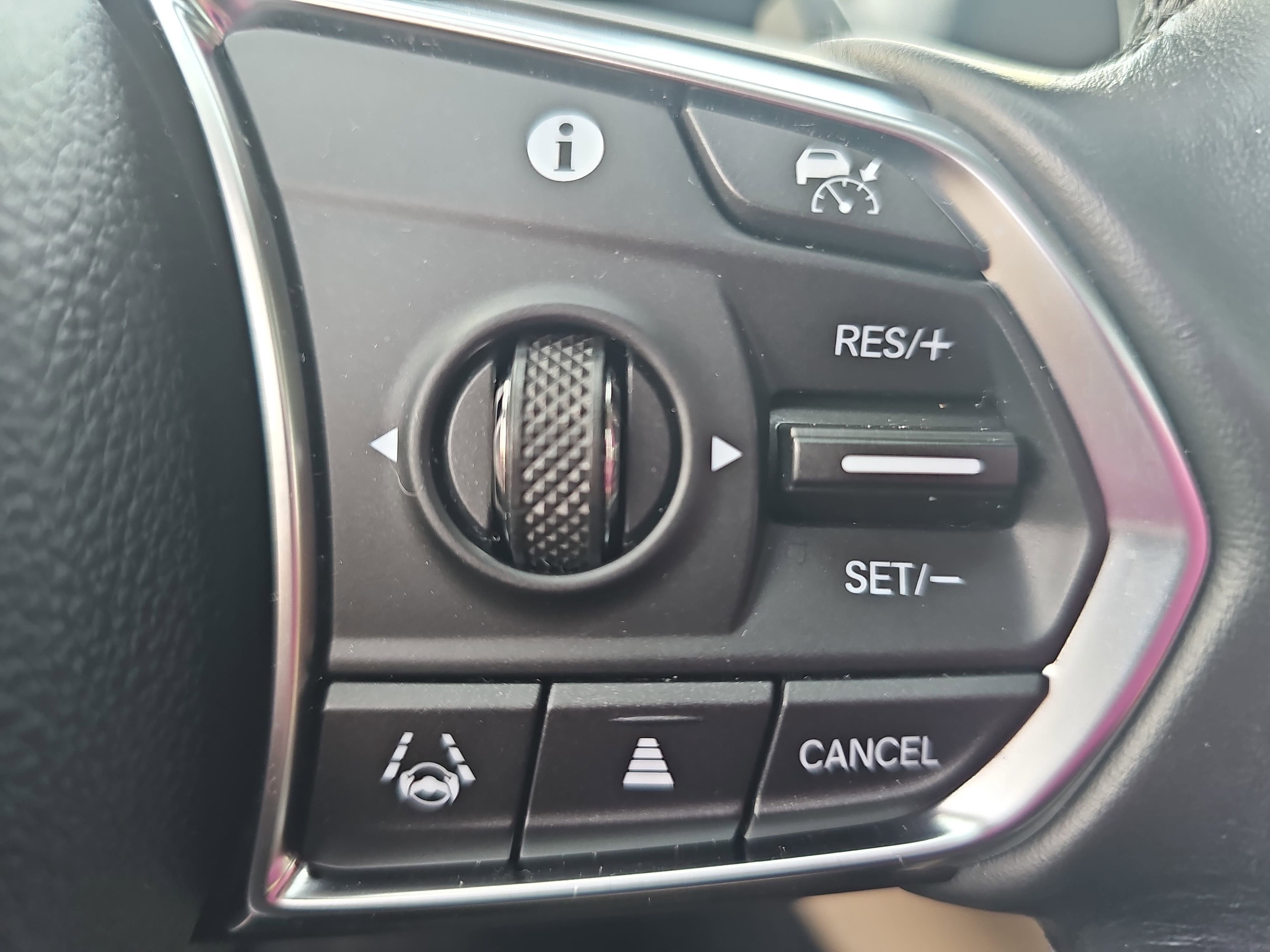 2023 Acura MDX w/Technology Package