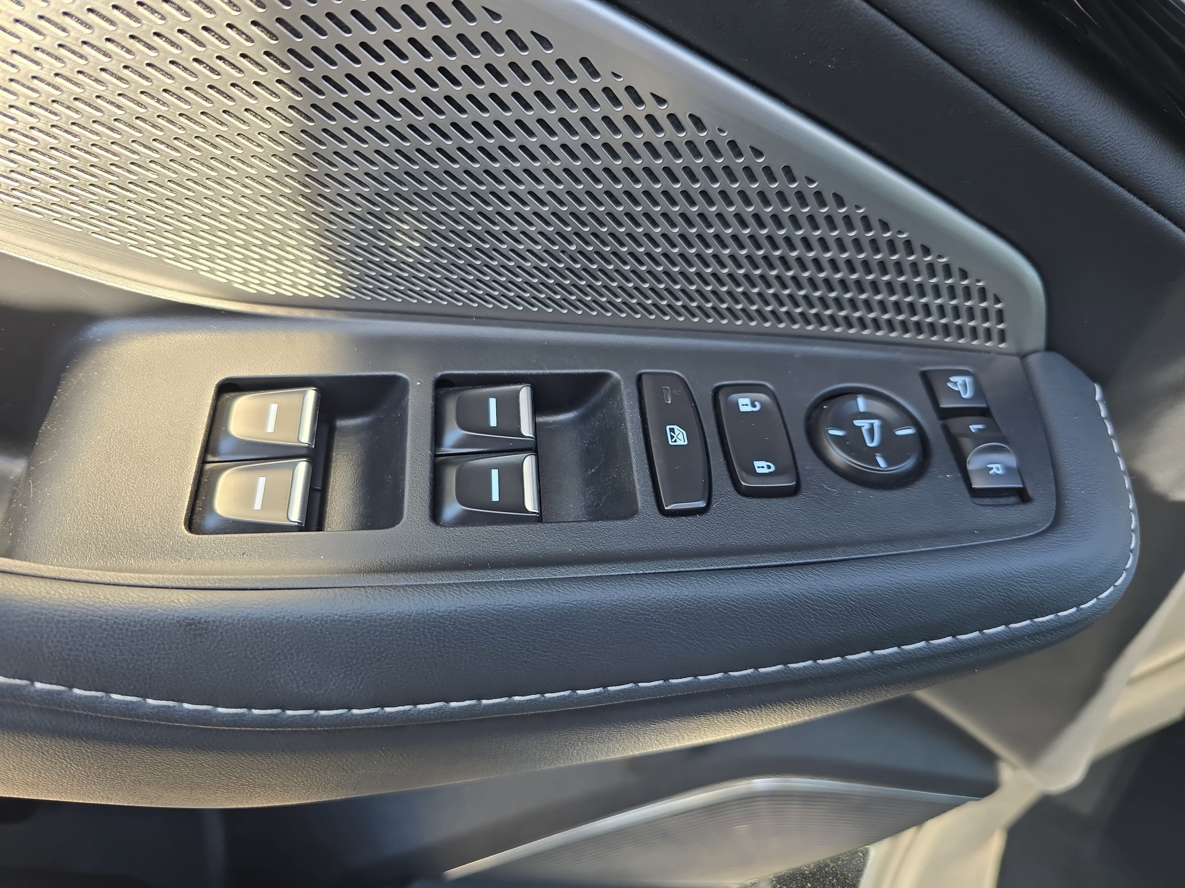 2023 Acura MDX 4TECH