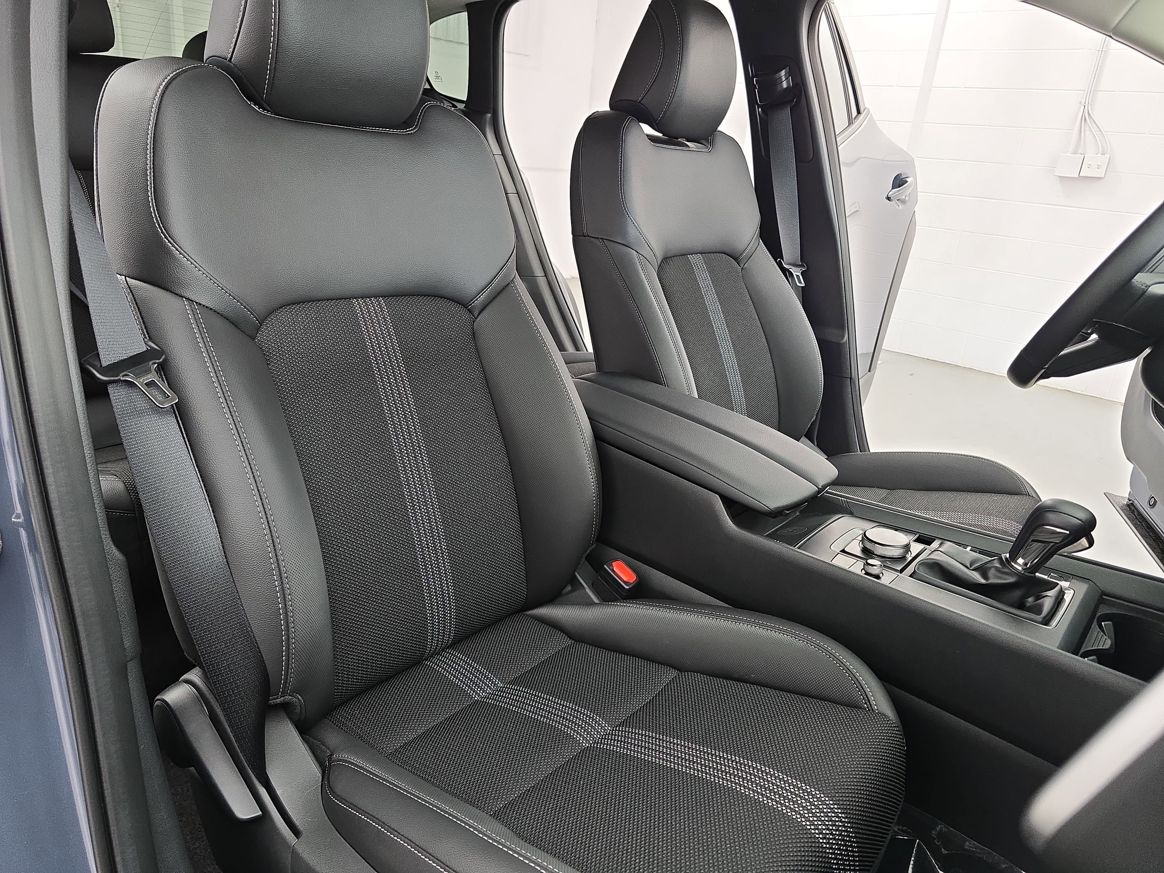 2025 Mazda Mazda CX-50 2.5 S Premium Package