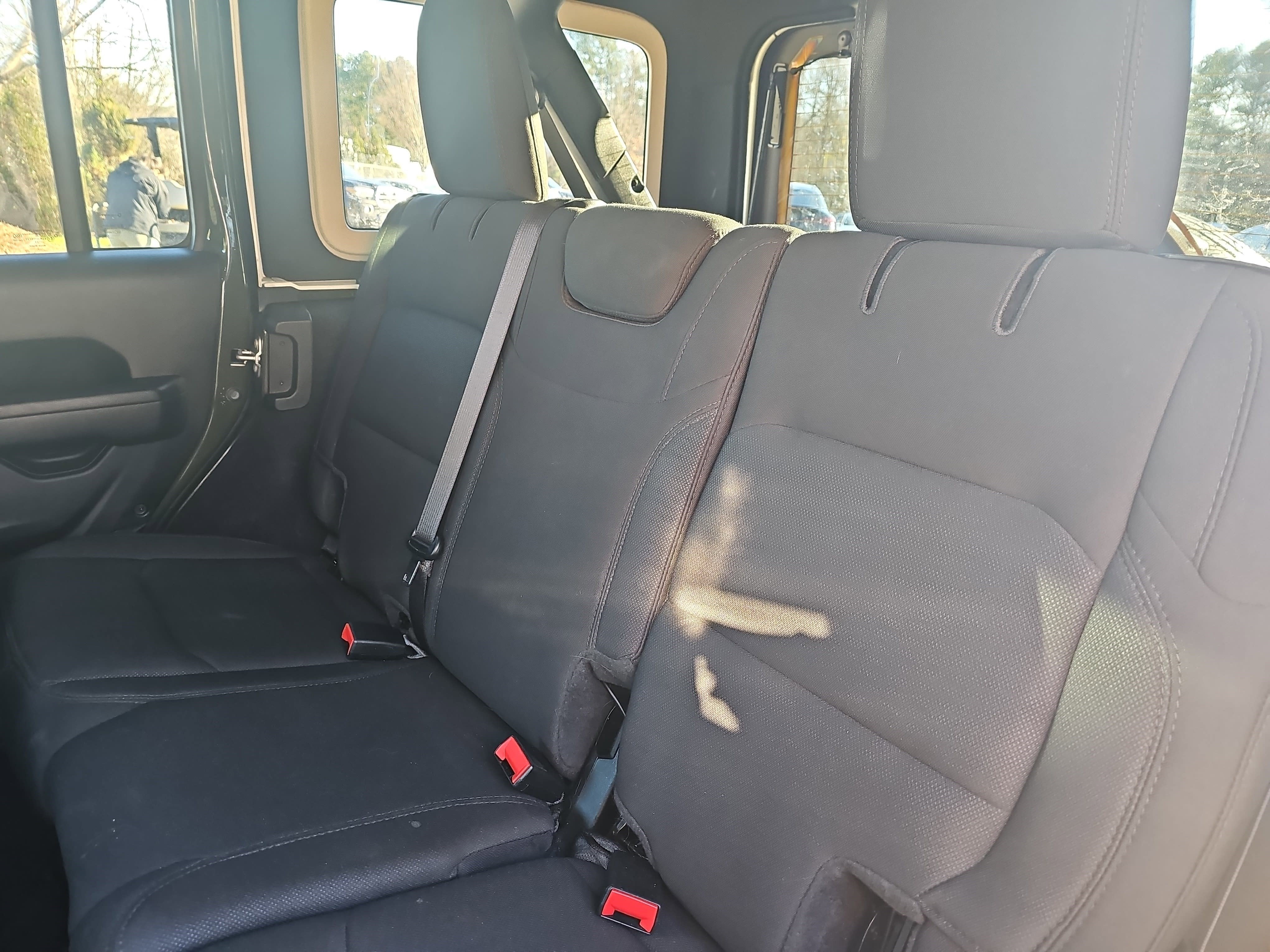 2023 Jeep Wrangler Sport Altitude