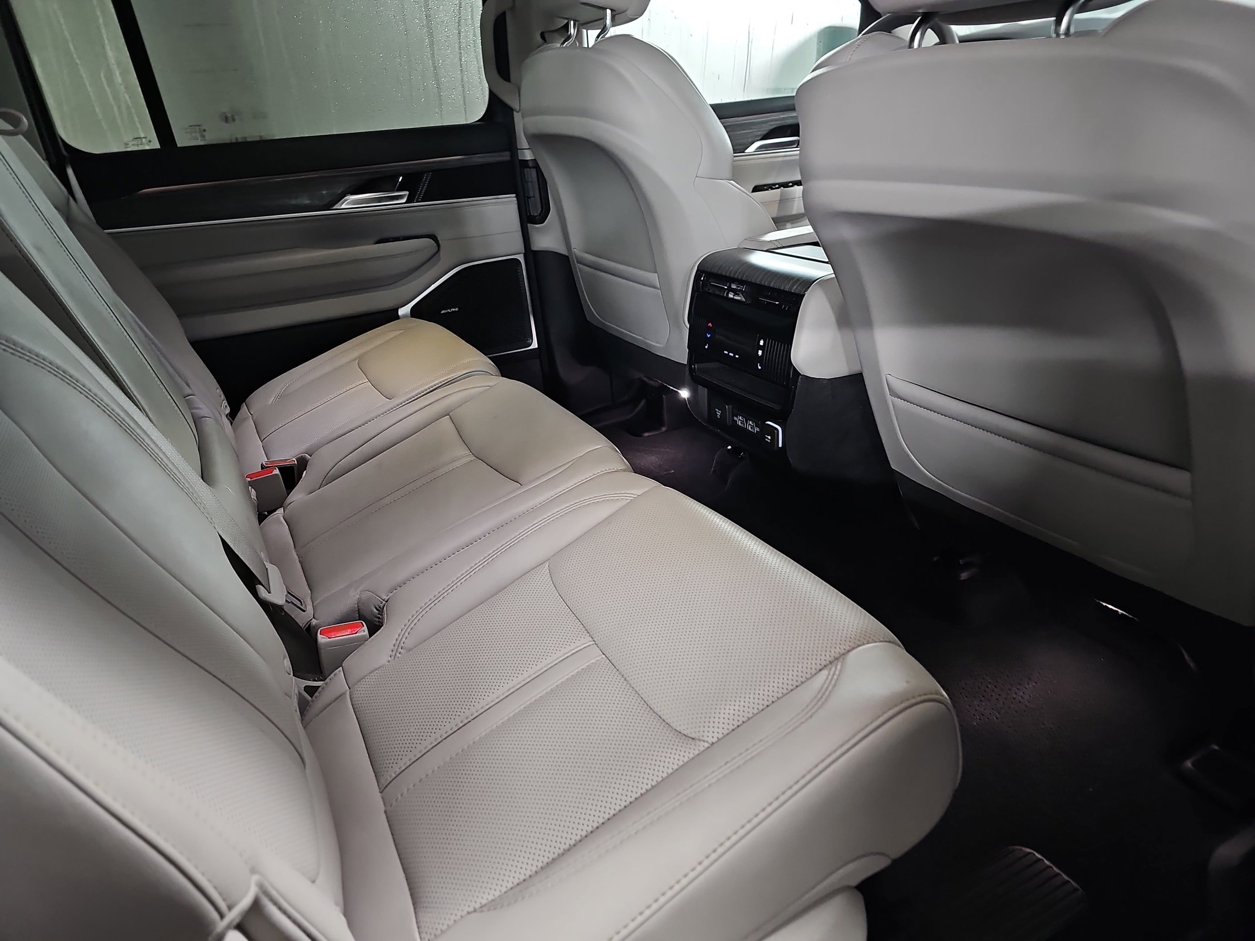 2024 Jeep Wagoneer Series III