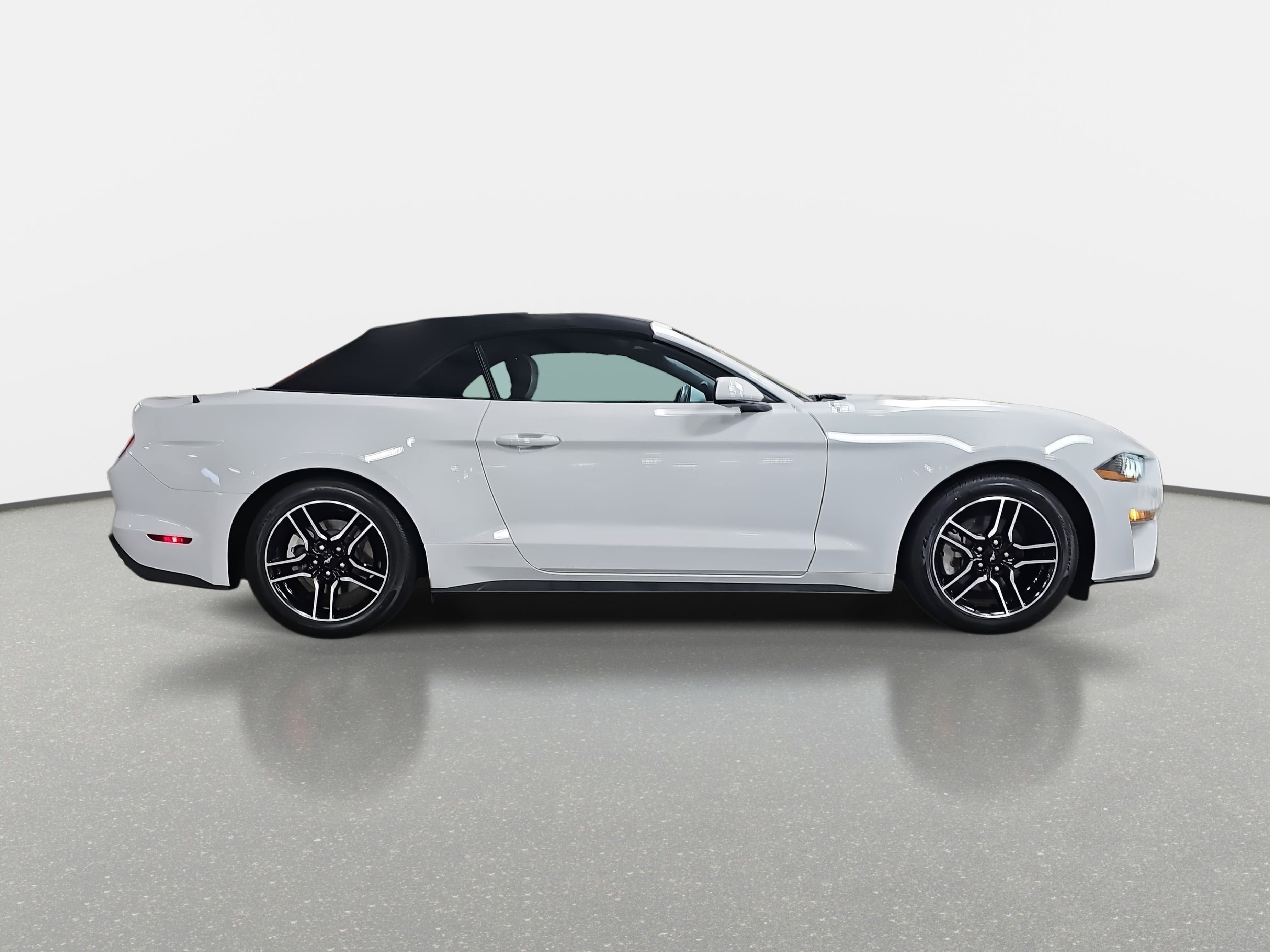 2023 Ford Mustang EcoBoost