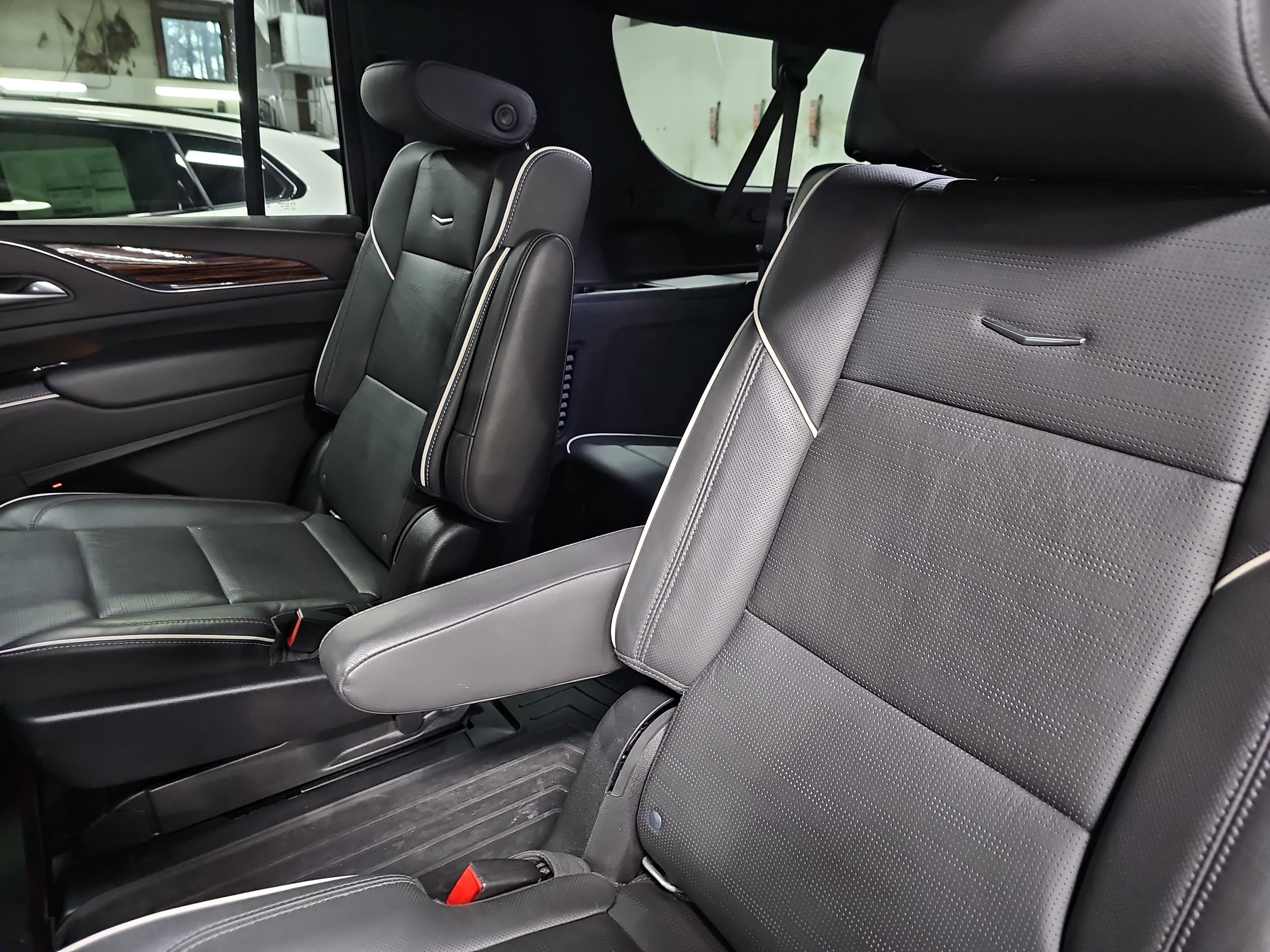 2021 Cadillac Escalade ESV Premium Luxury