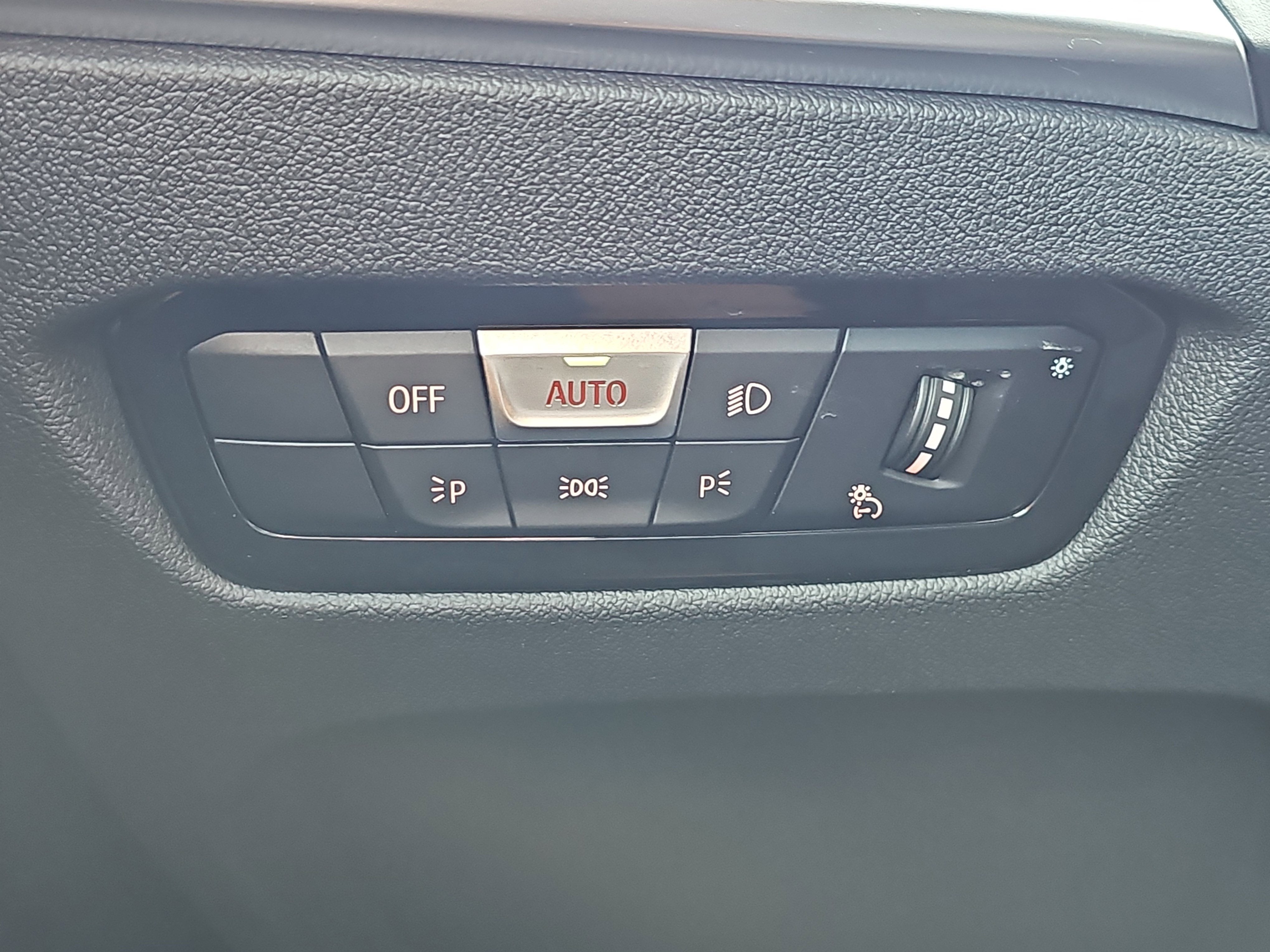 2025 BMW 2 Series 230i