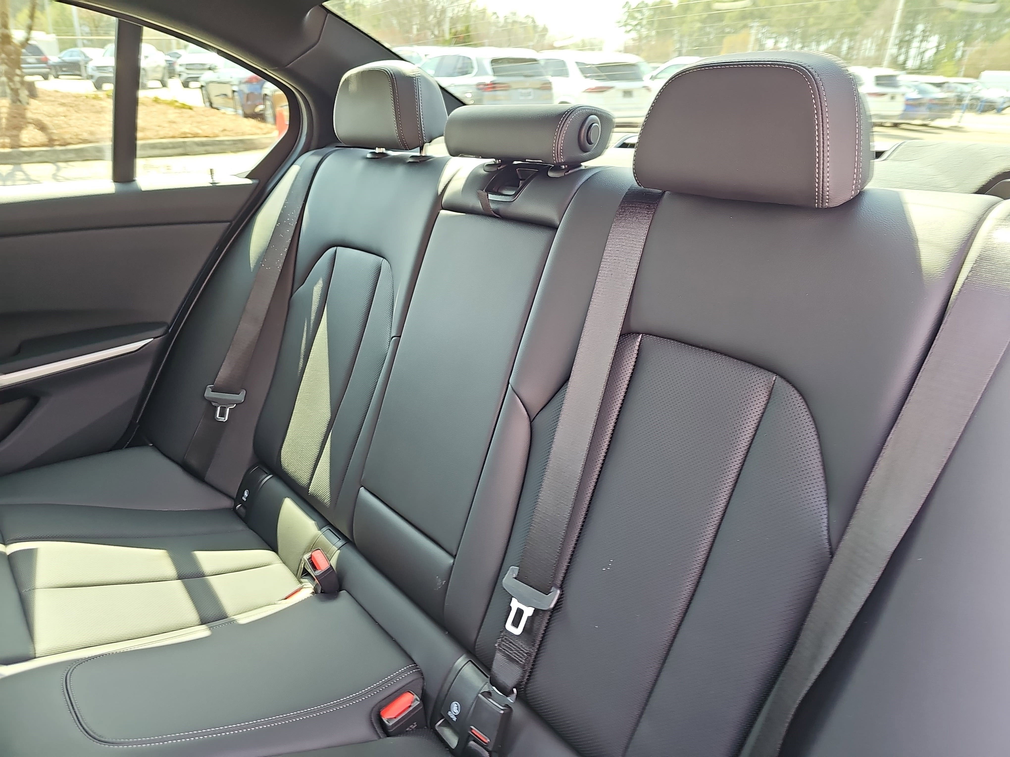 2025 BMW 3 Series 330i