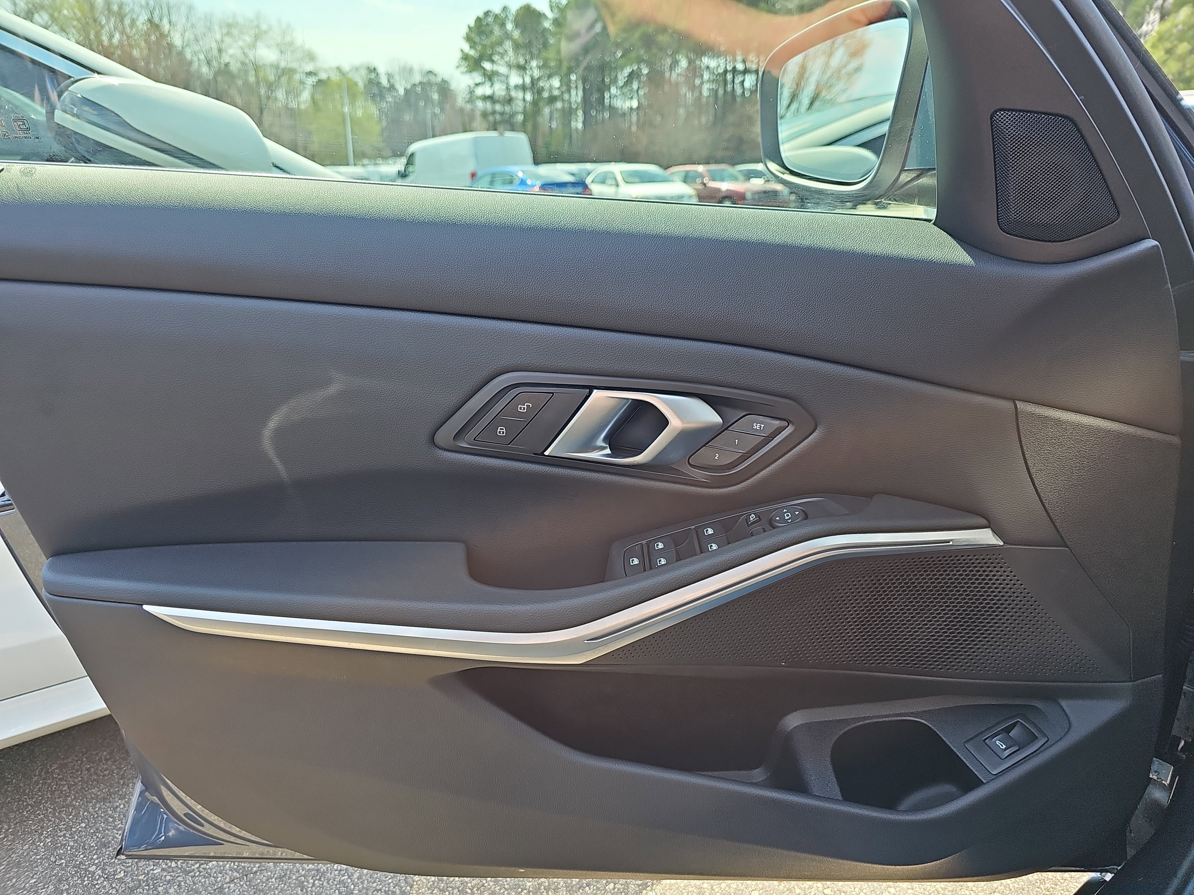 2025 BMW 3 Series 330i