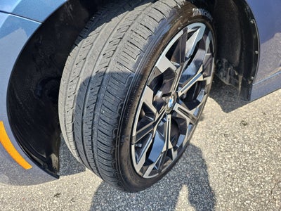 2025 BMW 3 Series 330i