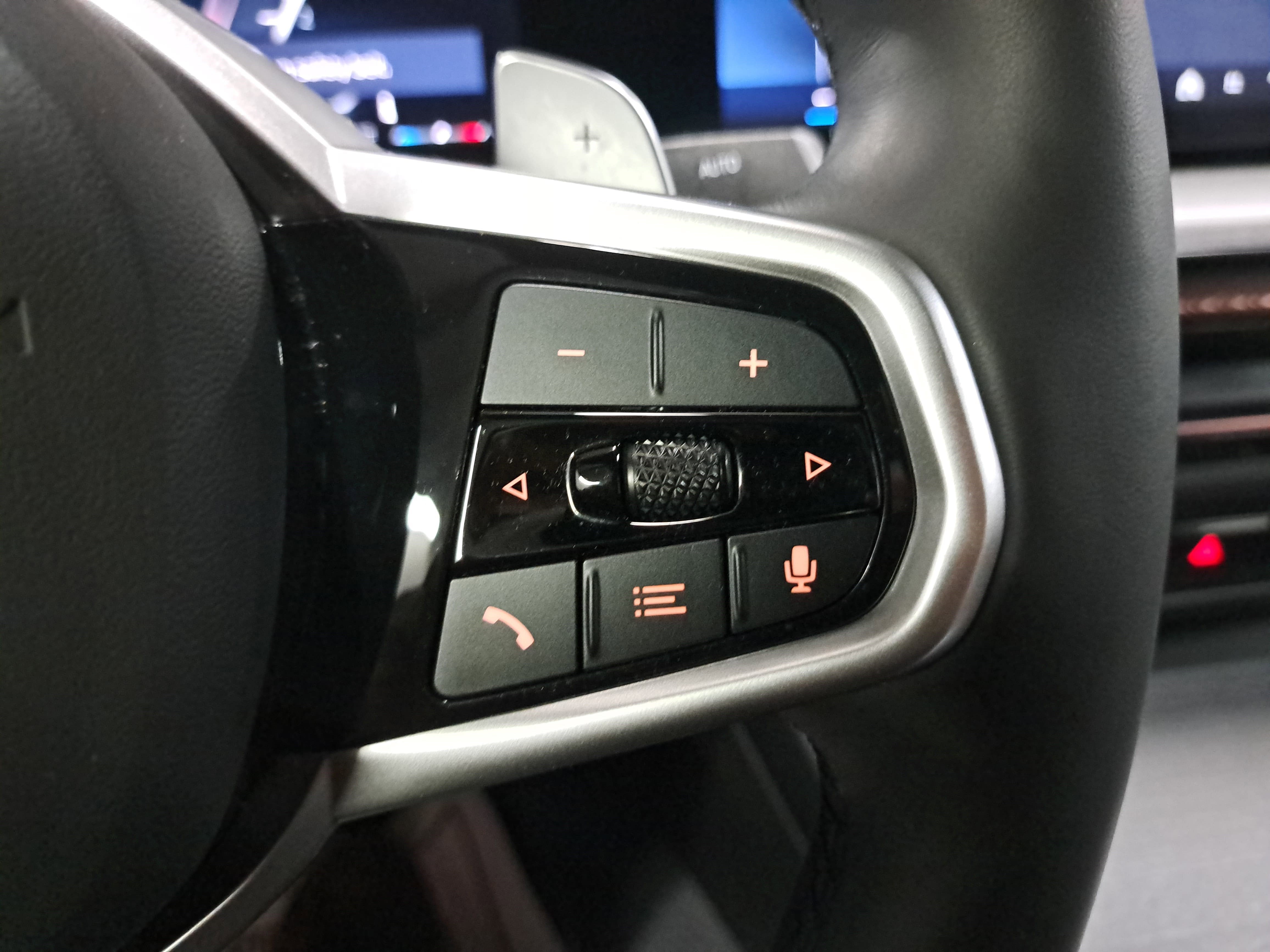 2025 BMW 3 Series 330i