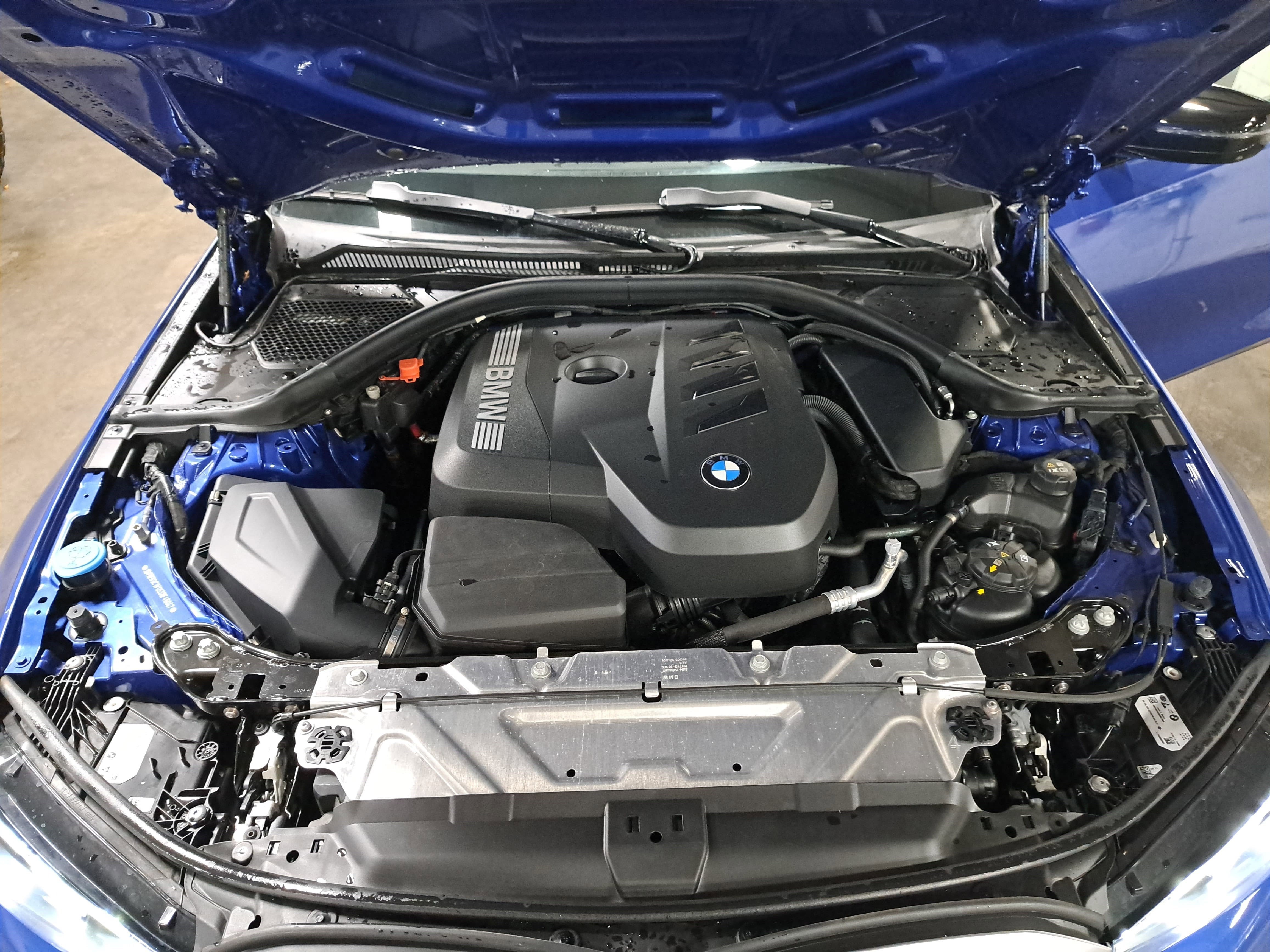 2025 BMW 3 Series 330i