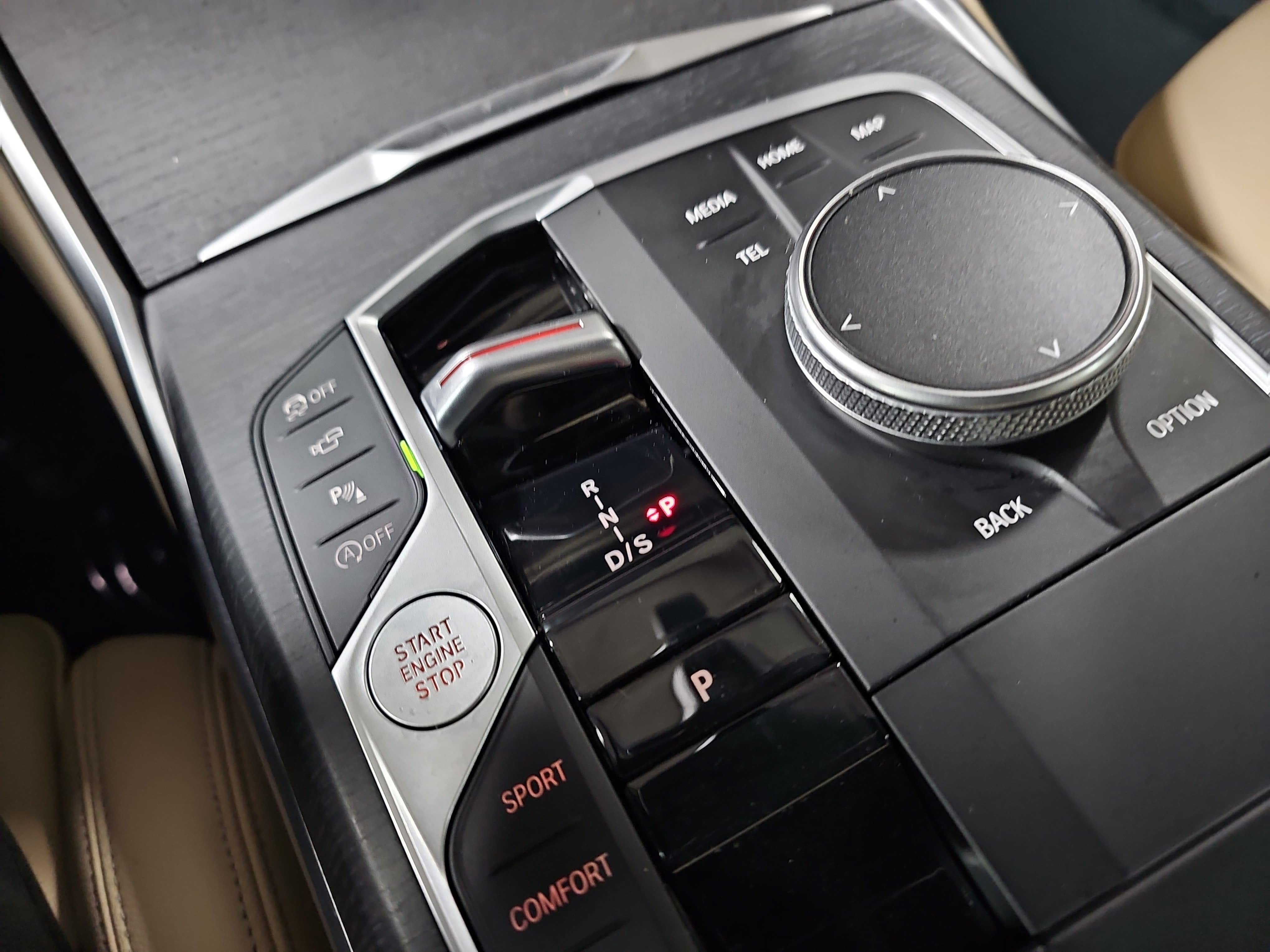 2025 BMW 3 Series 330i