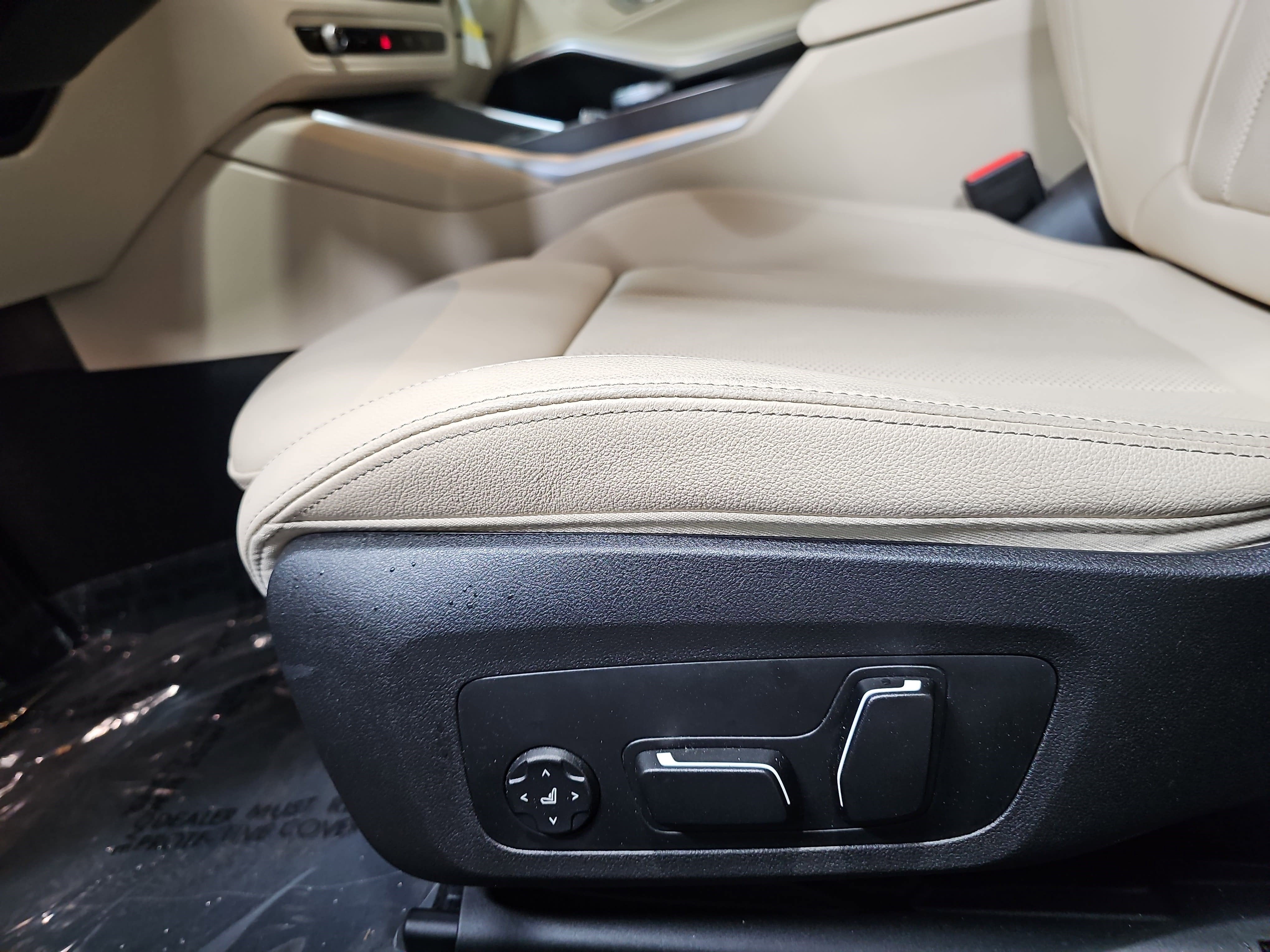 2025 BMW 3 Series 330i