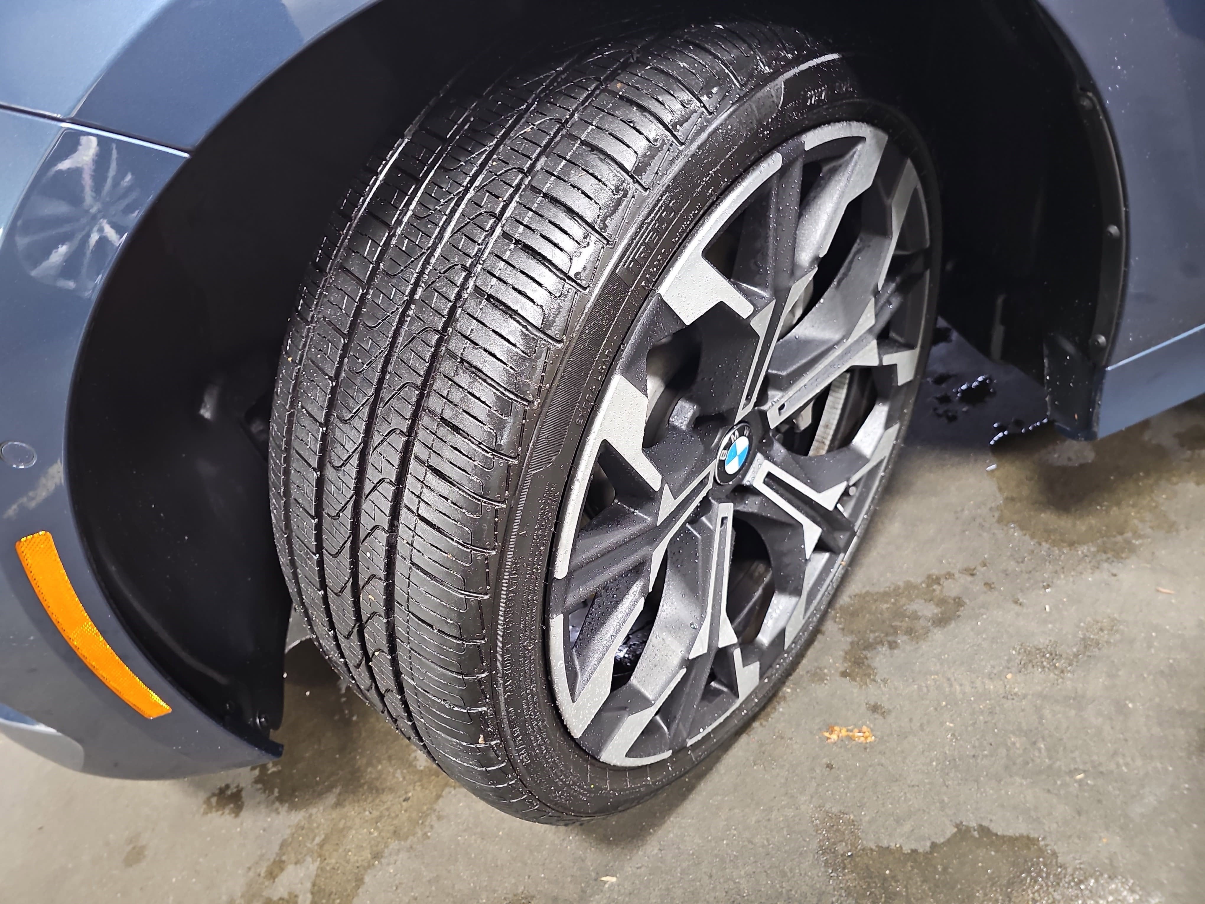 2025 BMW 3 Series 330i