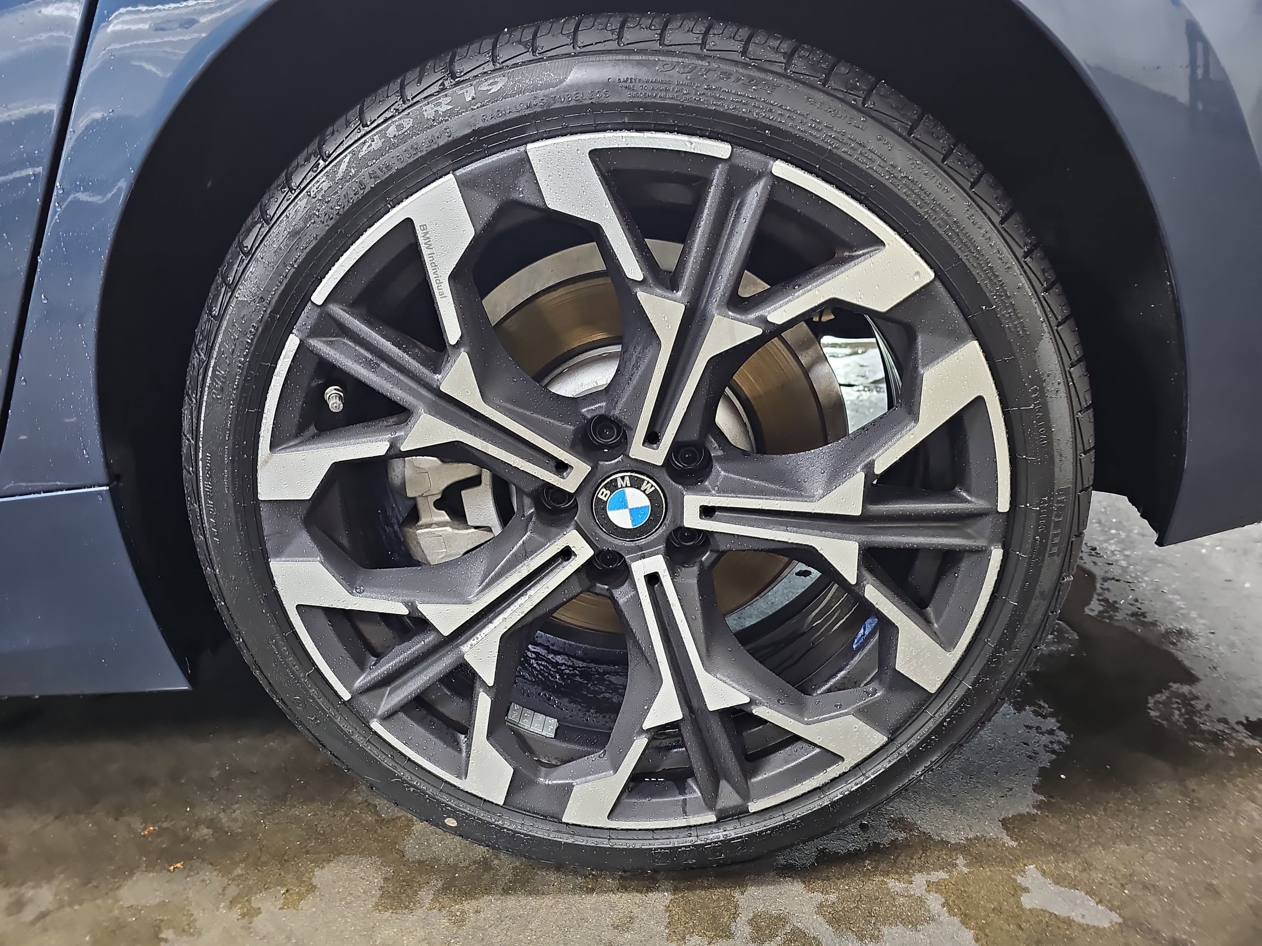 2025 BMW 3 Series 330i