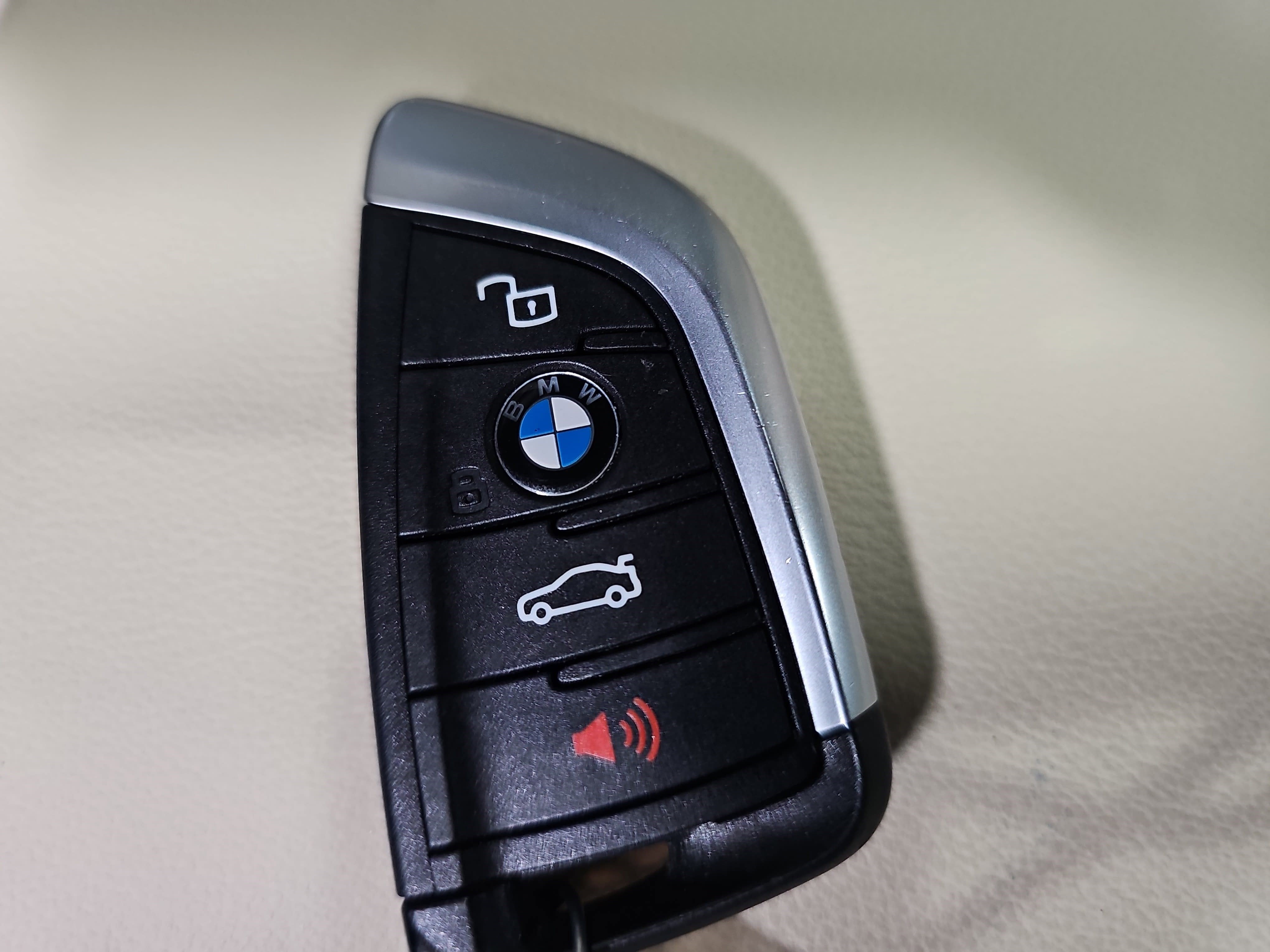 2025 BMW 3 Series 330i