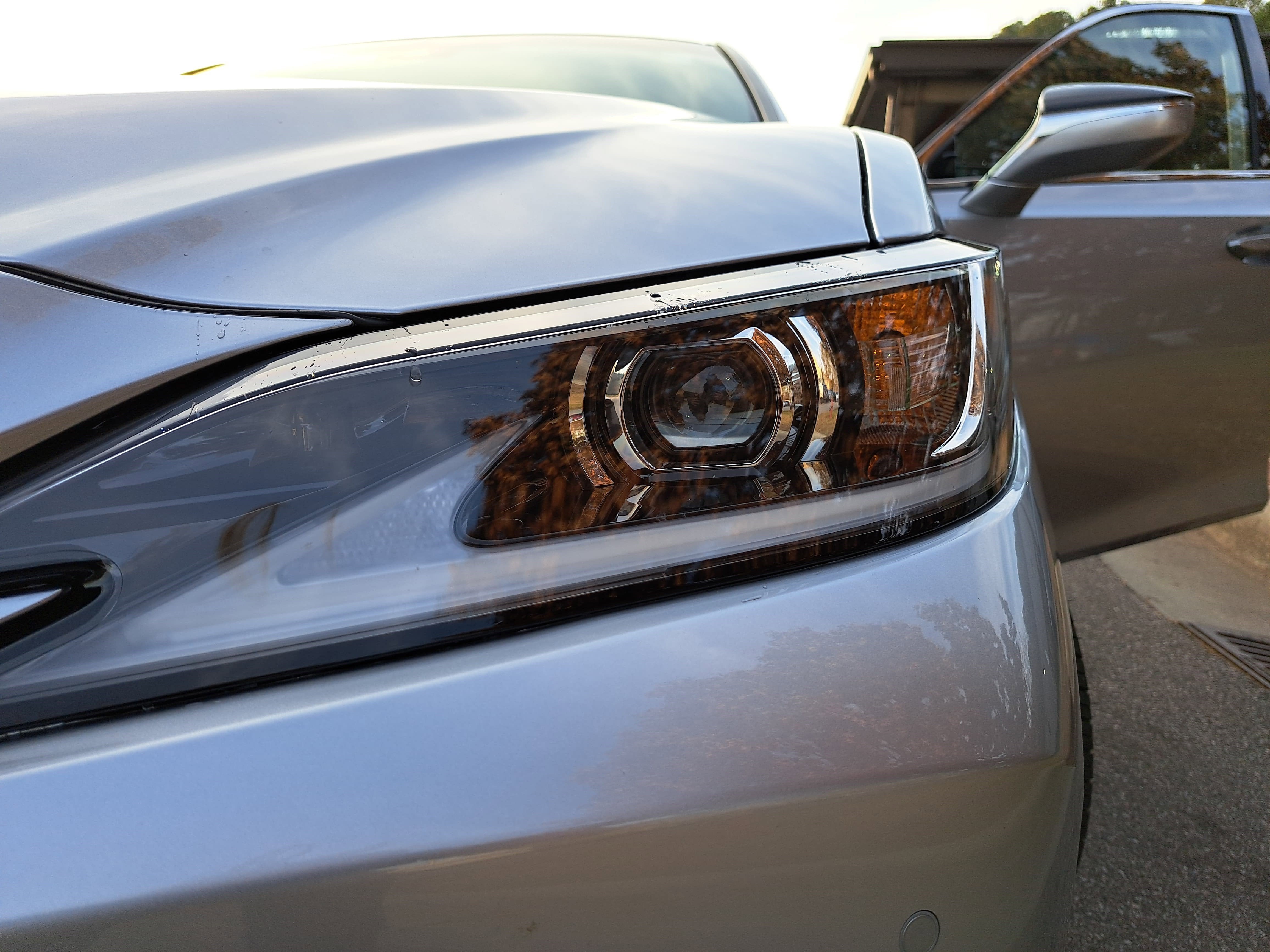 2025 Lexus ES ES 300h