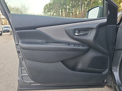 2022 Nissan Murano SV