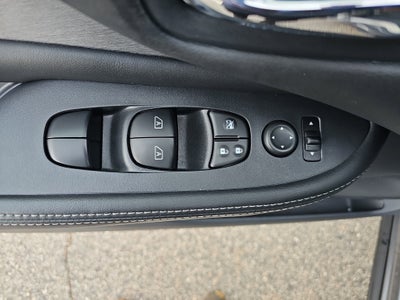 2022 Nissan Murano SV