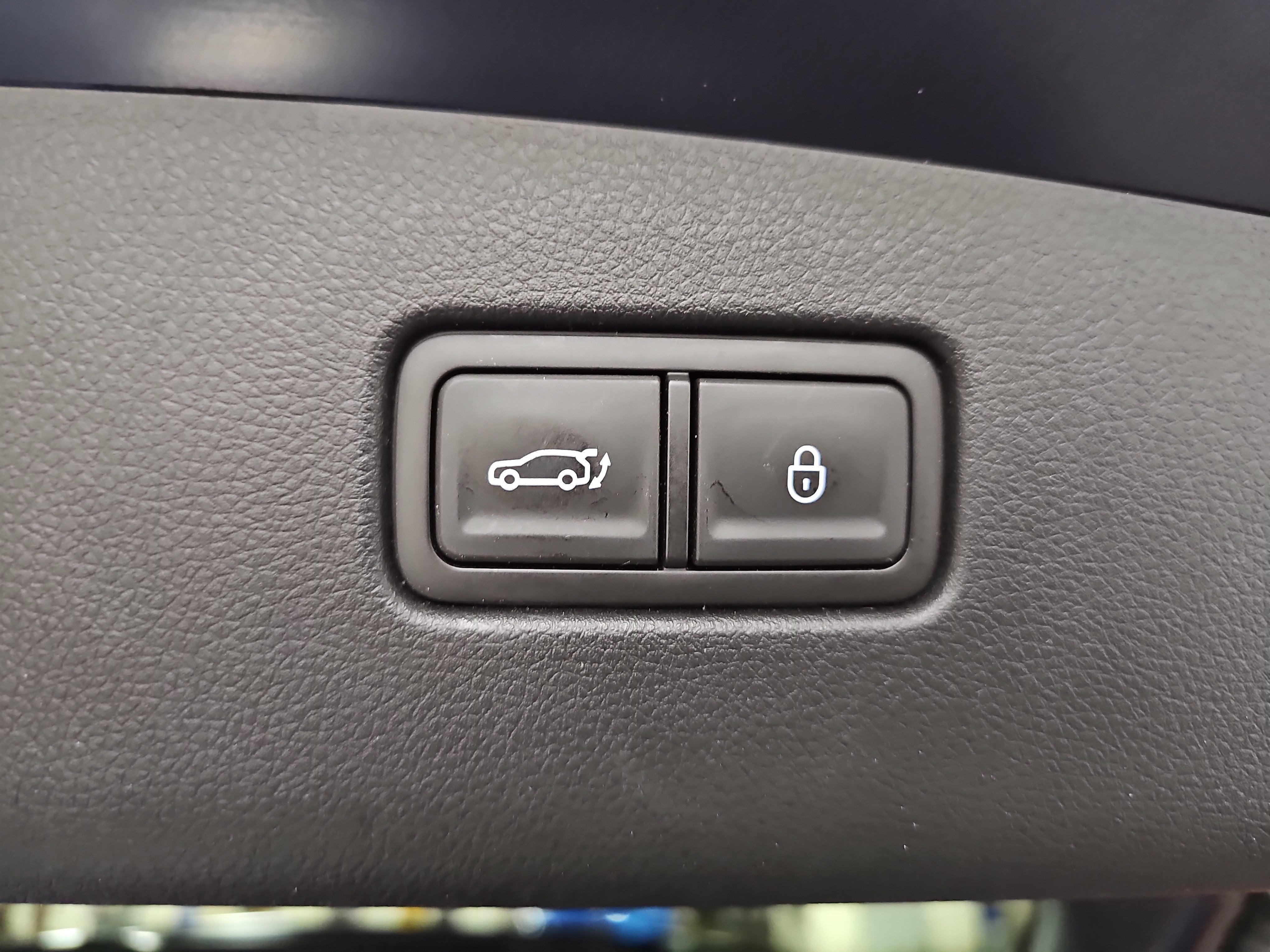 2024 Genesis GV70 2.5T
