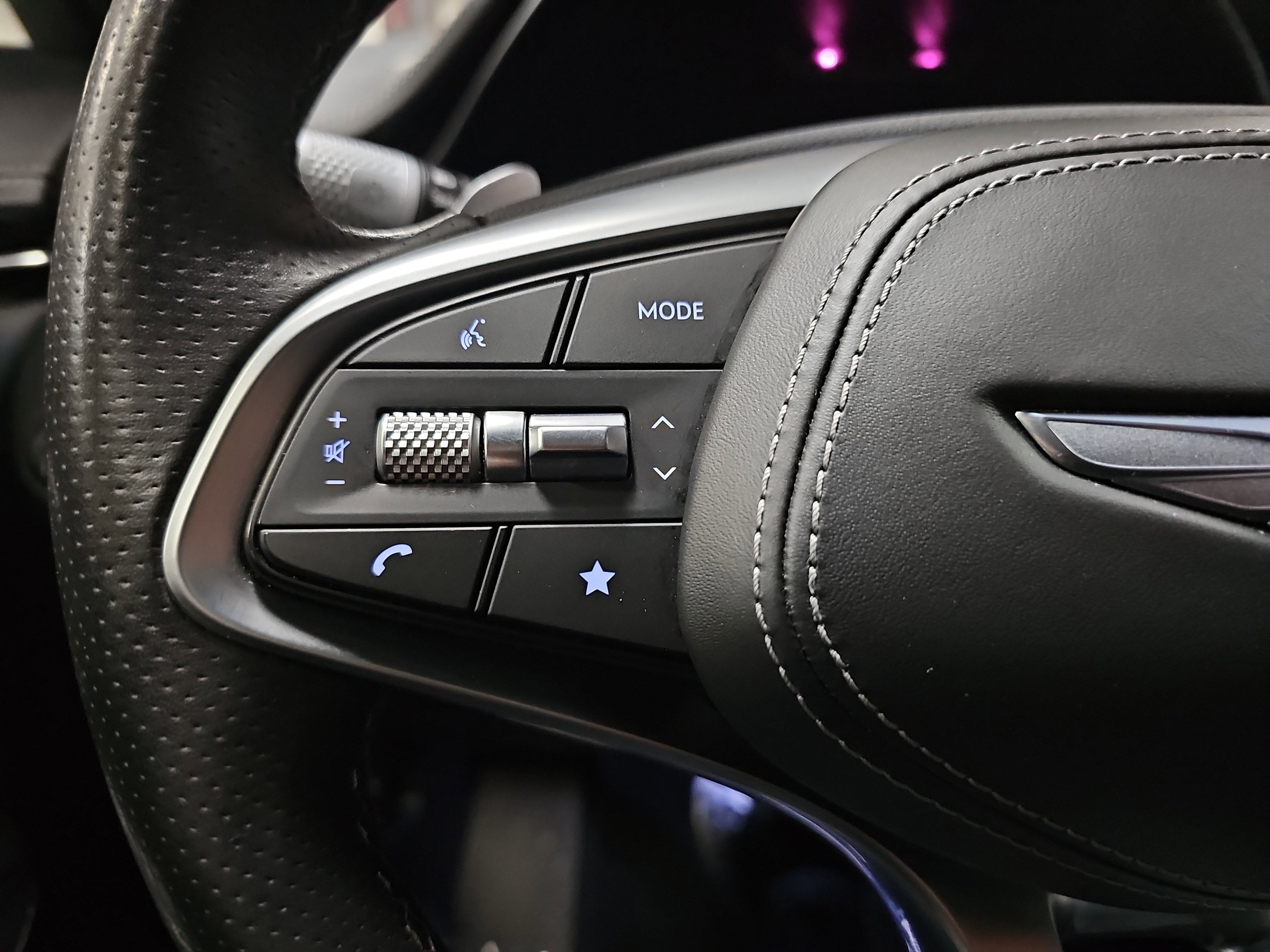 2024 Genesis GV70 2.5T