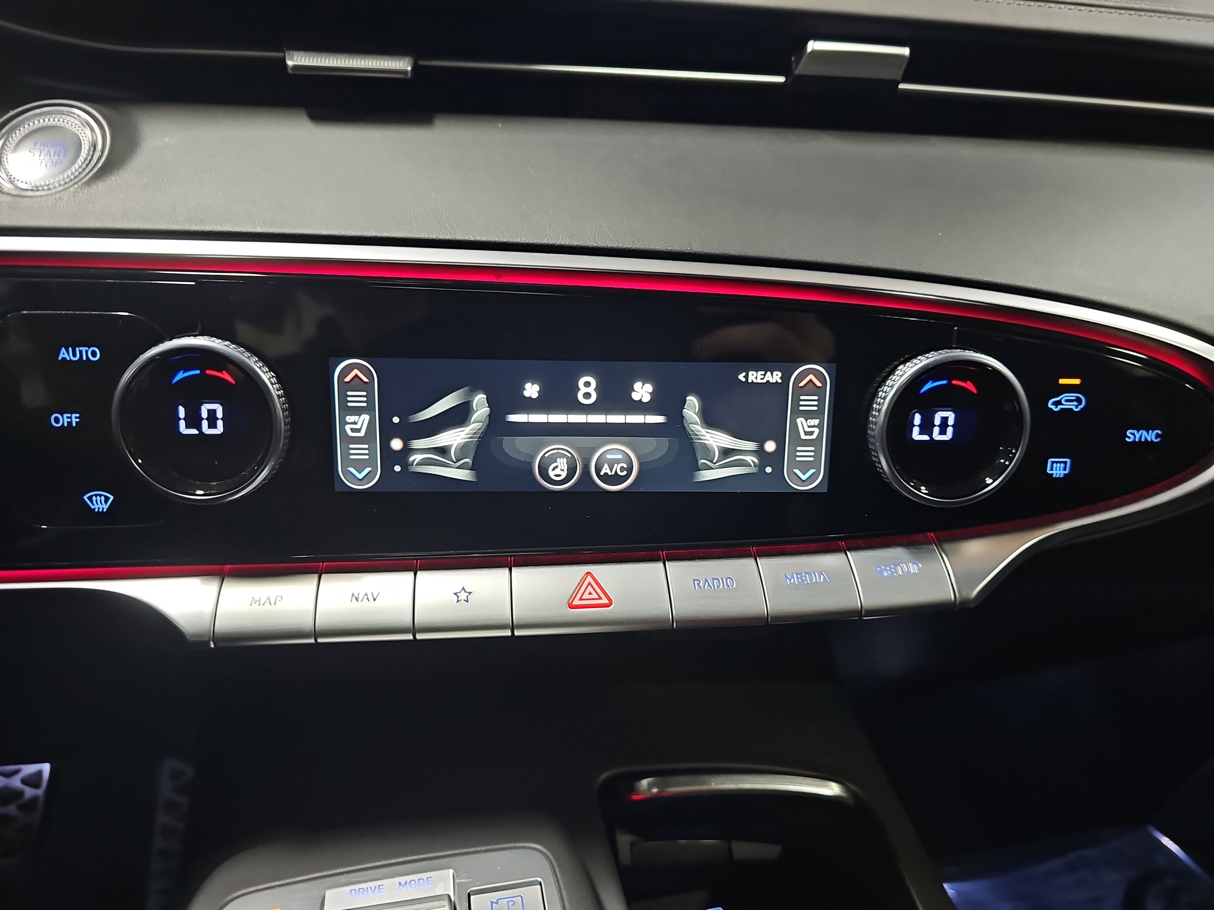 2024 Genesis GV70 2.5T