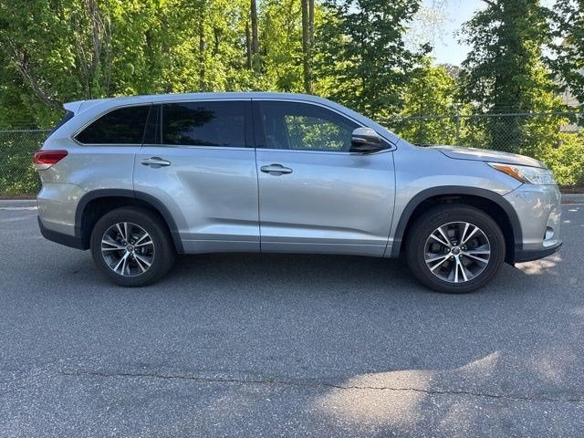 2017 Toyota Highlander LE