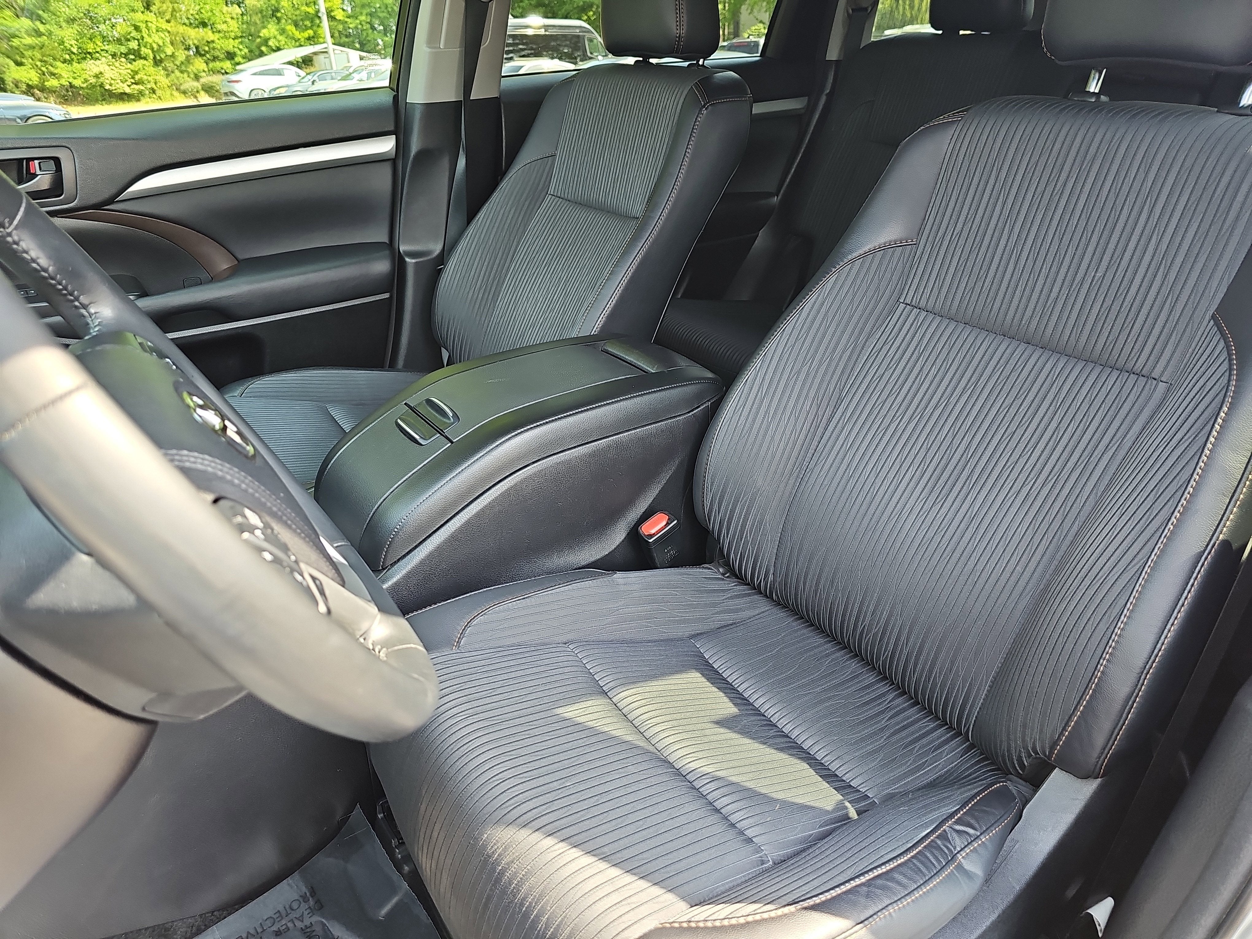 2017 Toyota Highlander LE