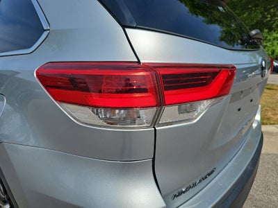 2017 Toyota Highlander LE