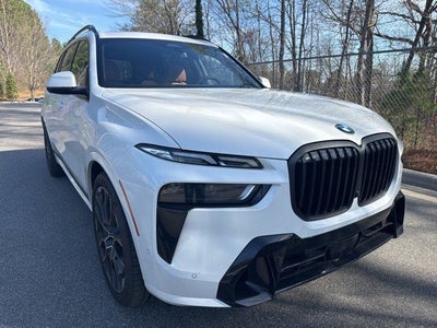 2025 BMW X7 xDrive40i