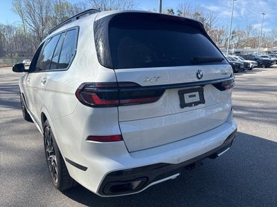 2025 BMW X7 xDrive40i
