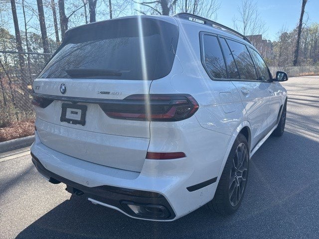2025 BMW X7 xDrive40i