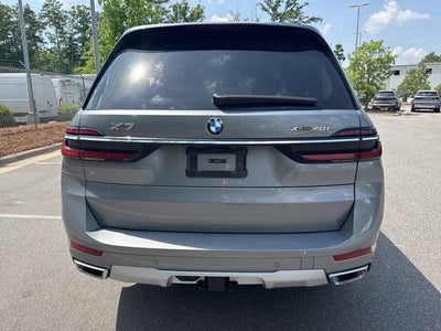 2025 BMW X7 xDrive40i