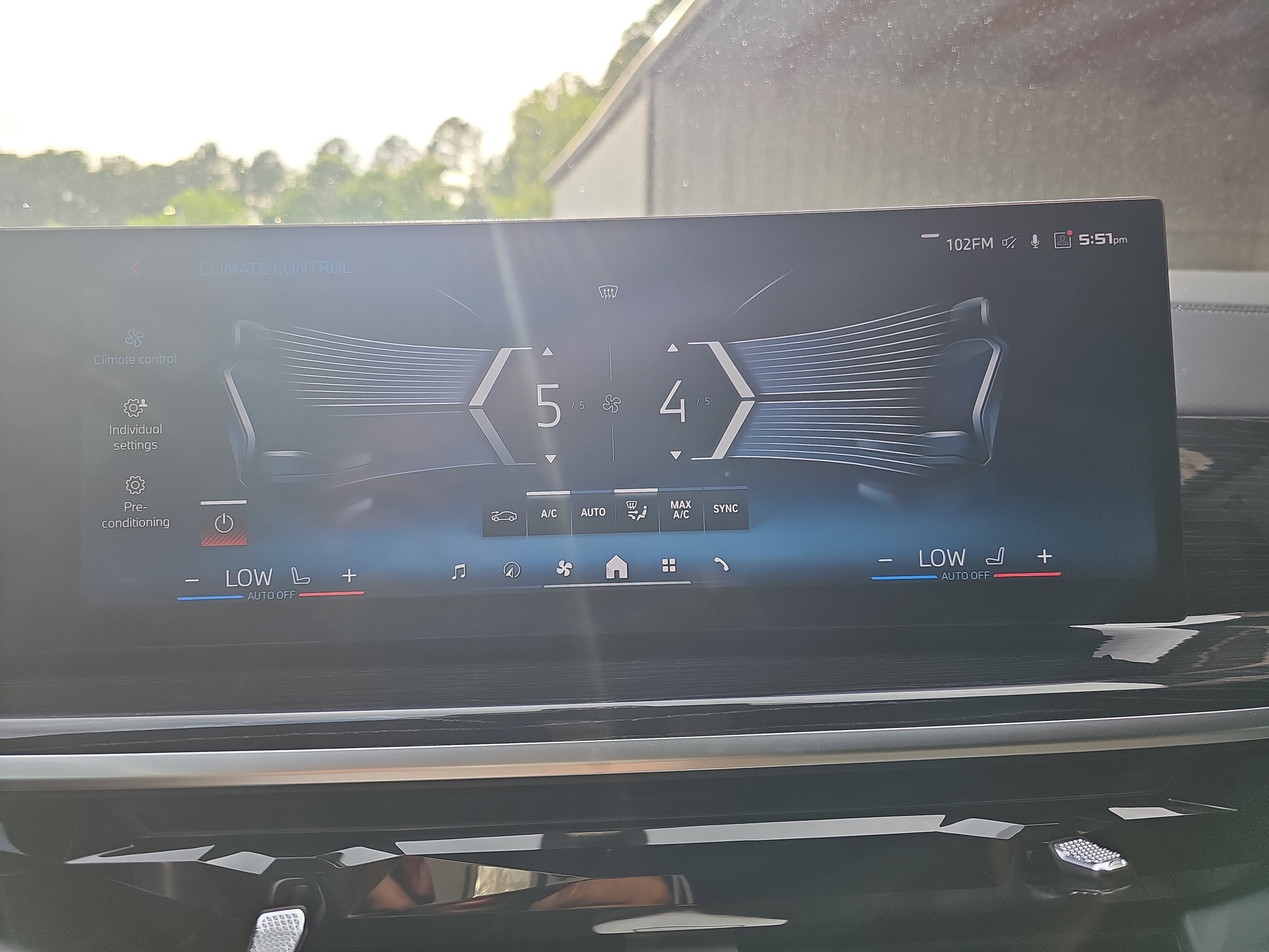 2024 BMW X5 M60i