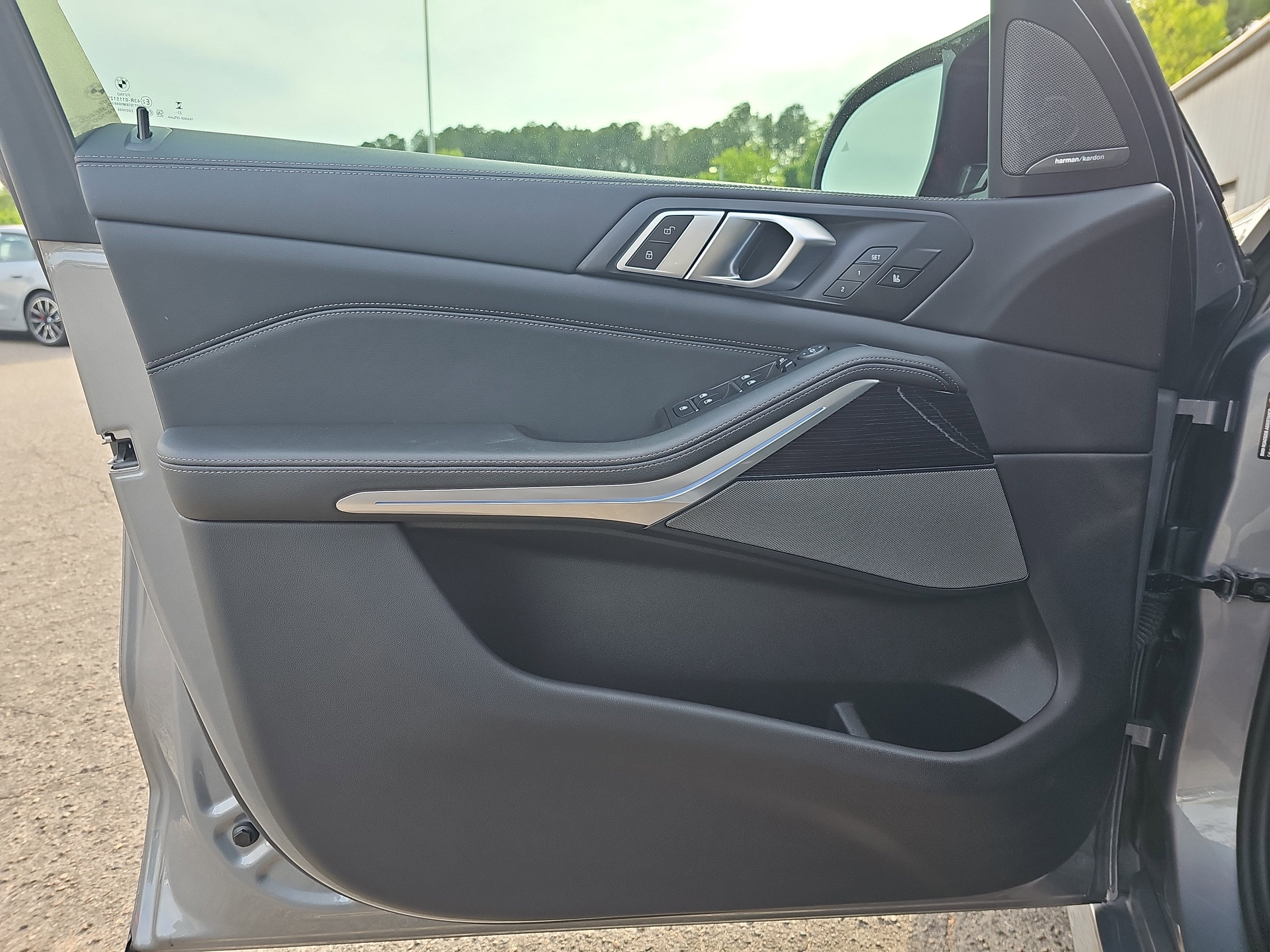 2024 BMW X5 M60i