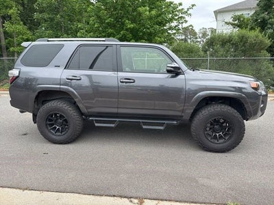 2022 Toyota 4Runner SR5 Premium