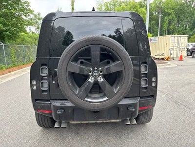 2025 Land Rover Defender V8
