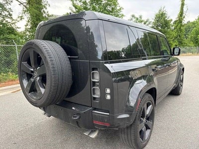 2025 Land Rover Defender V8