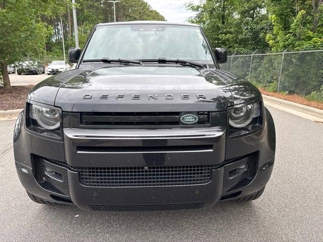 2025 Land Rover Defender V8