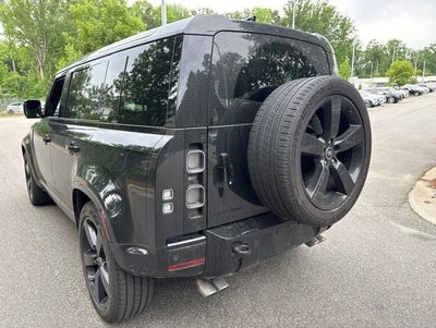 2025 Land Rover Defender V8